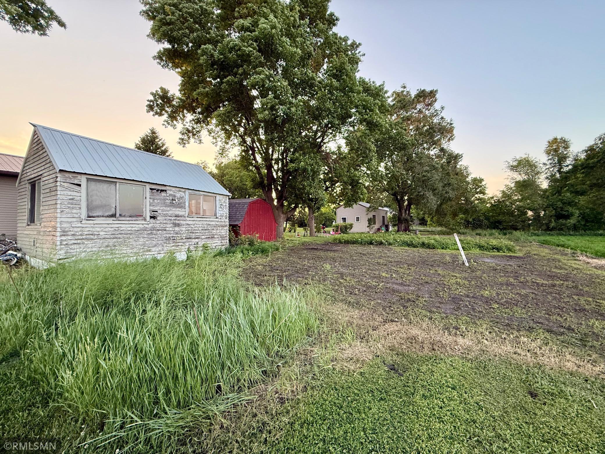 main property photo 15