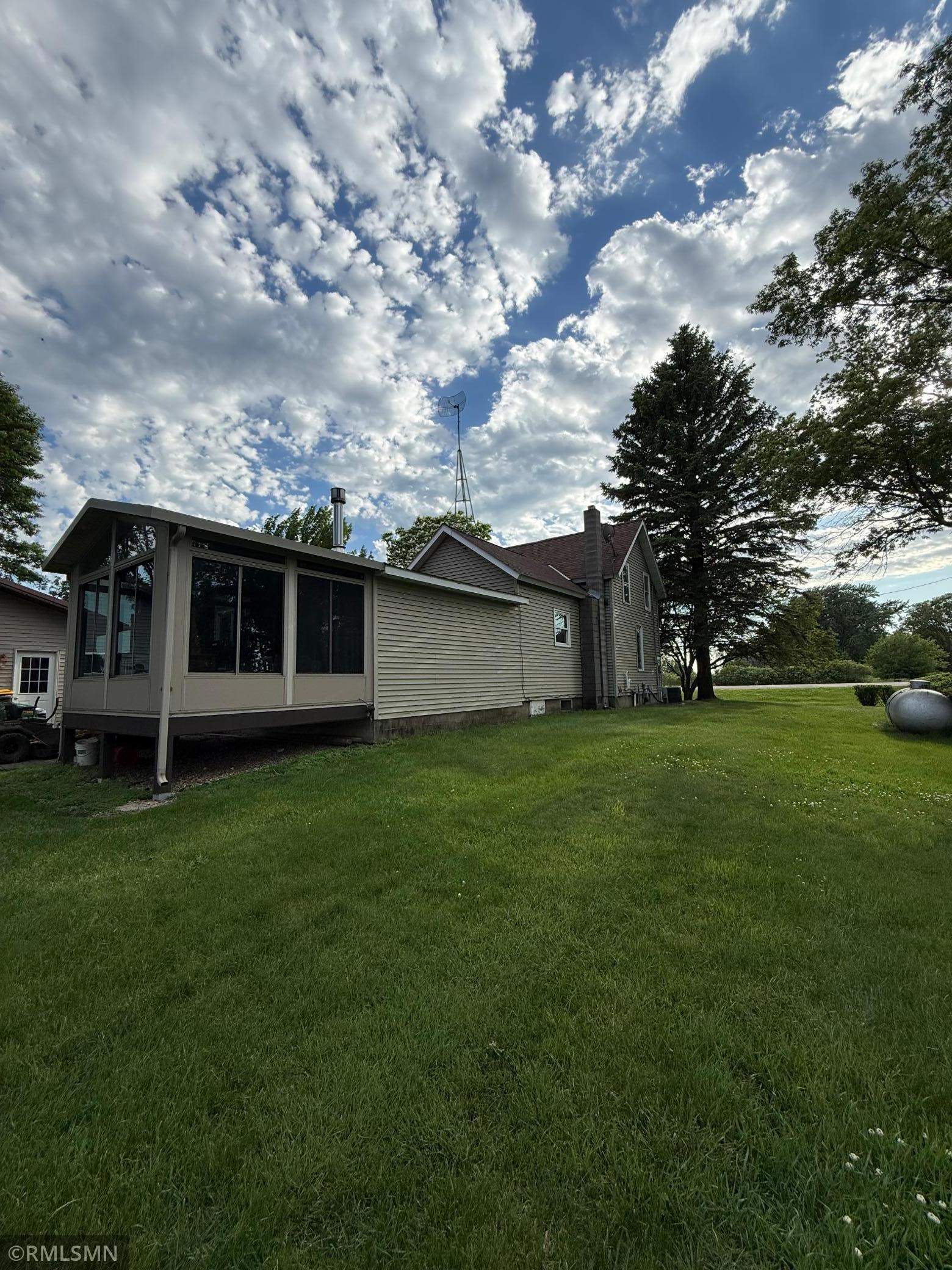main property photo 24