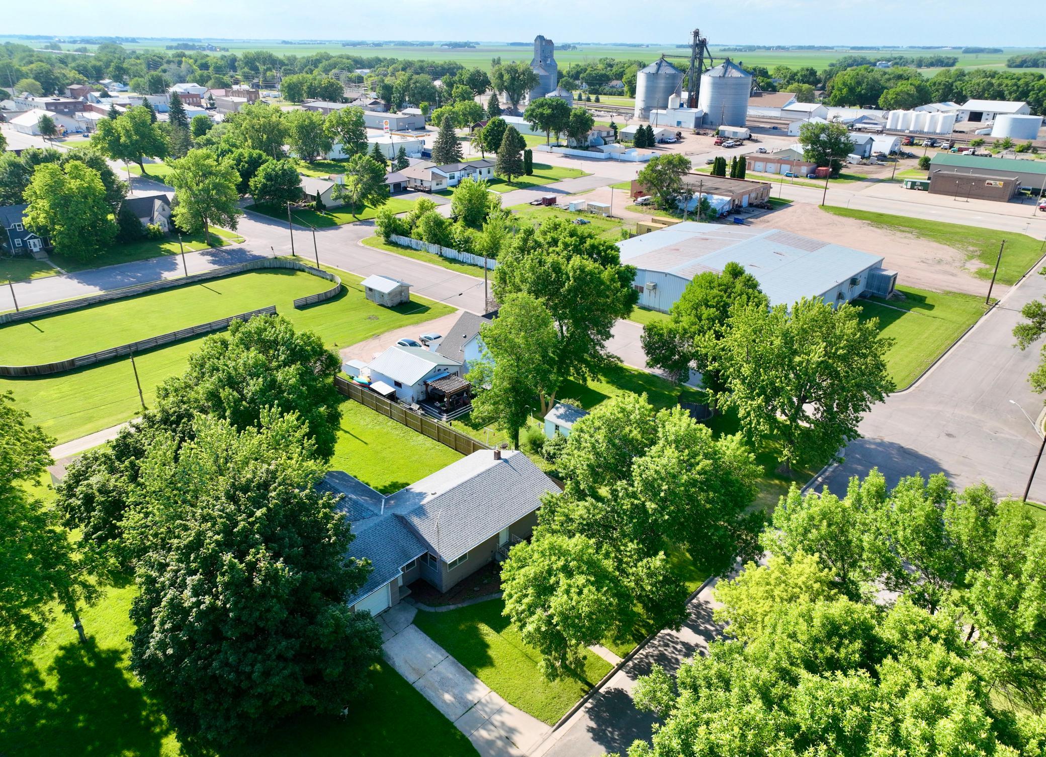 main property photo 15