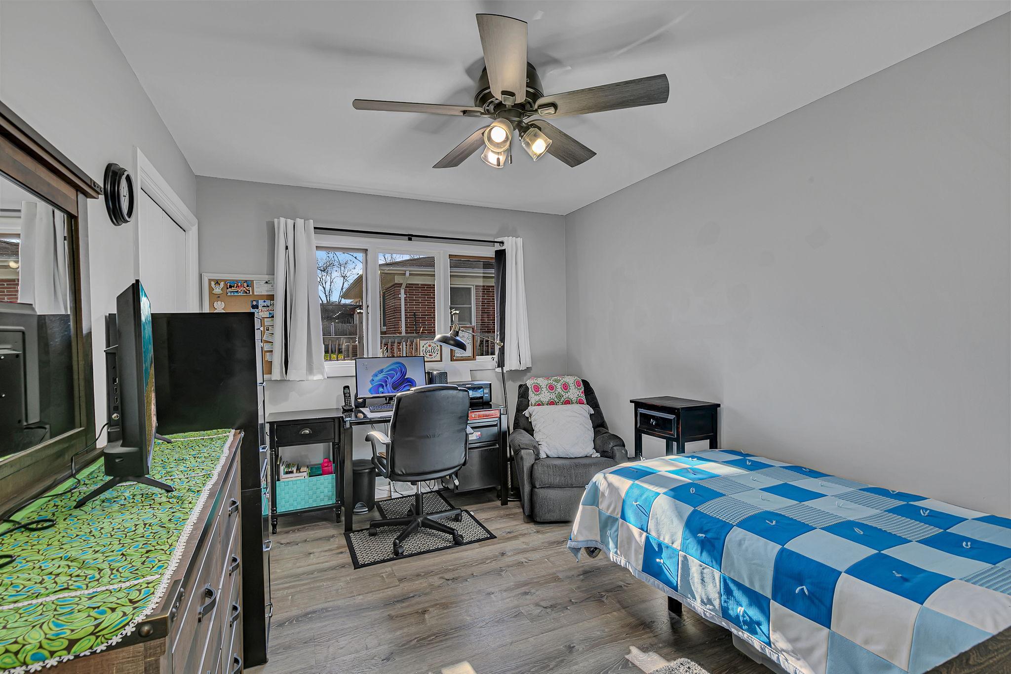 main property photo 21