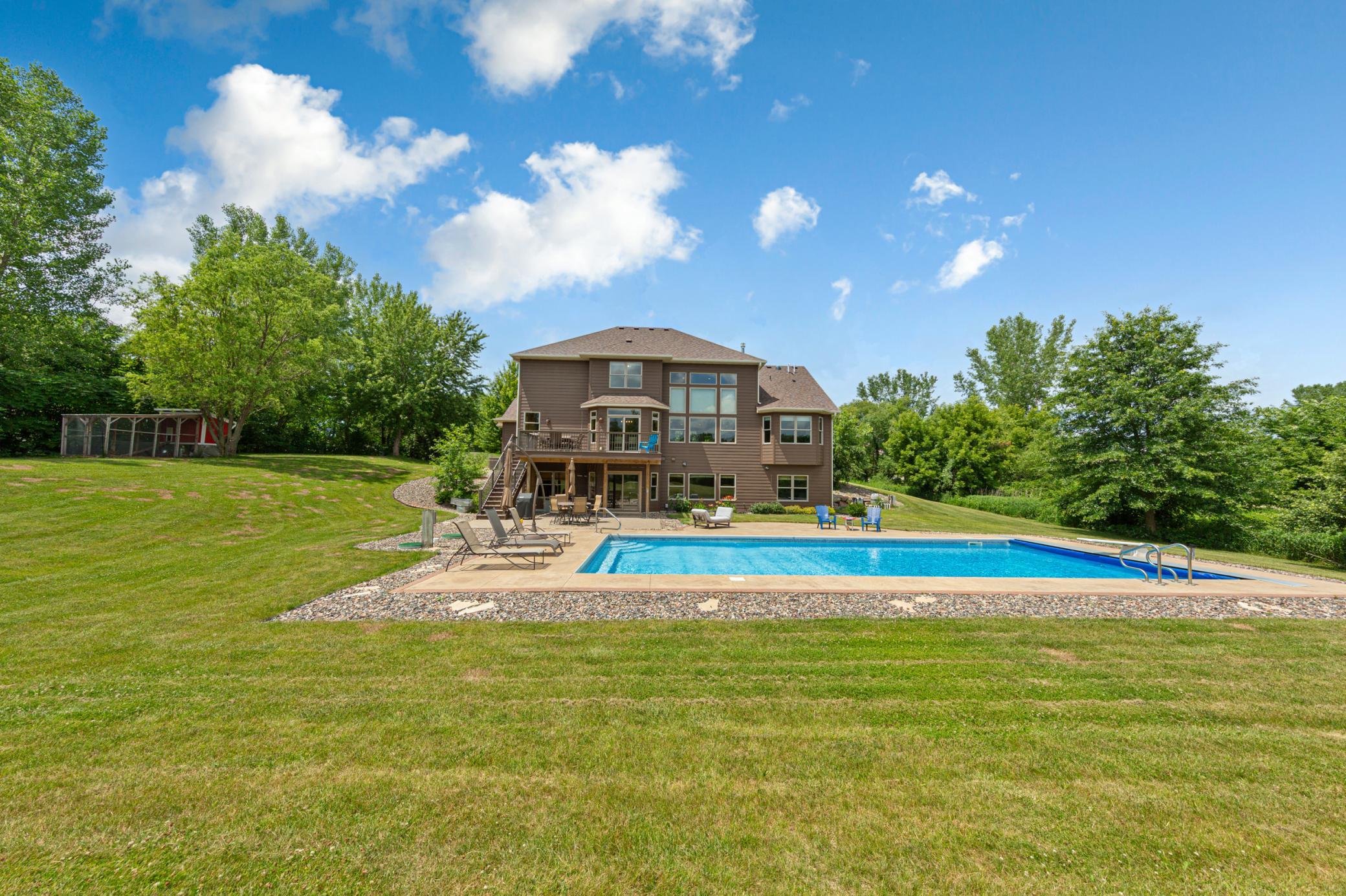 main property photo 89
