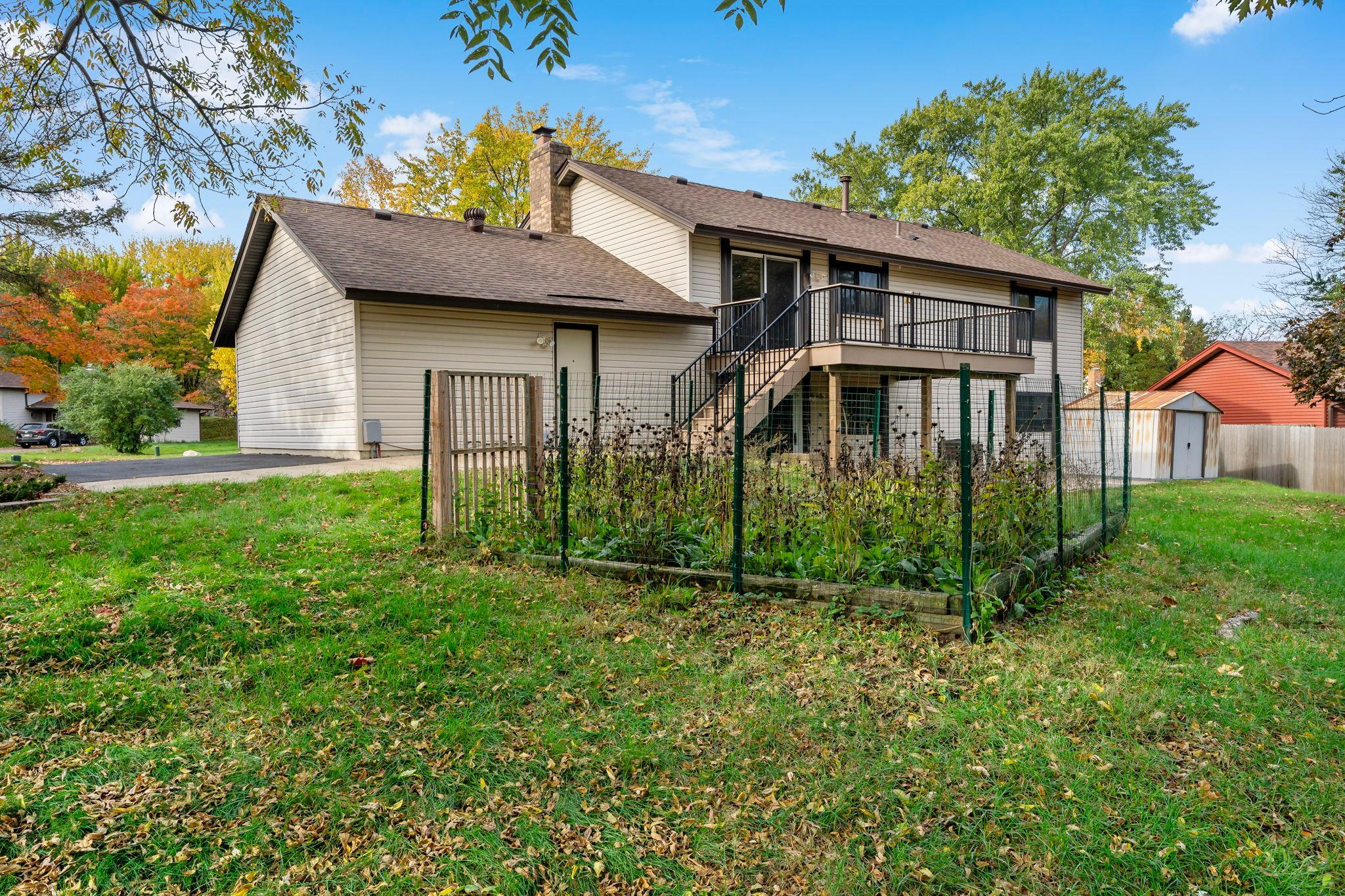 main property photo 30