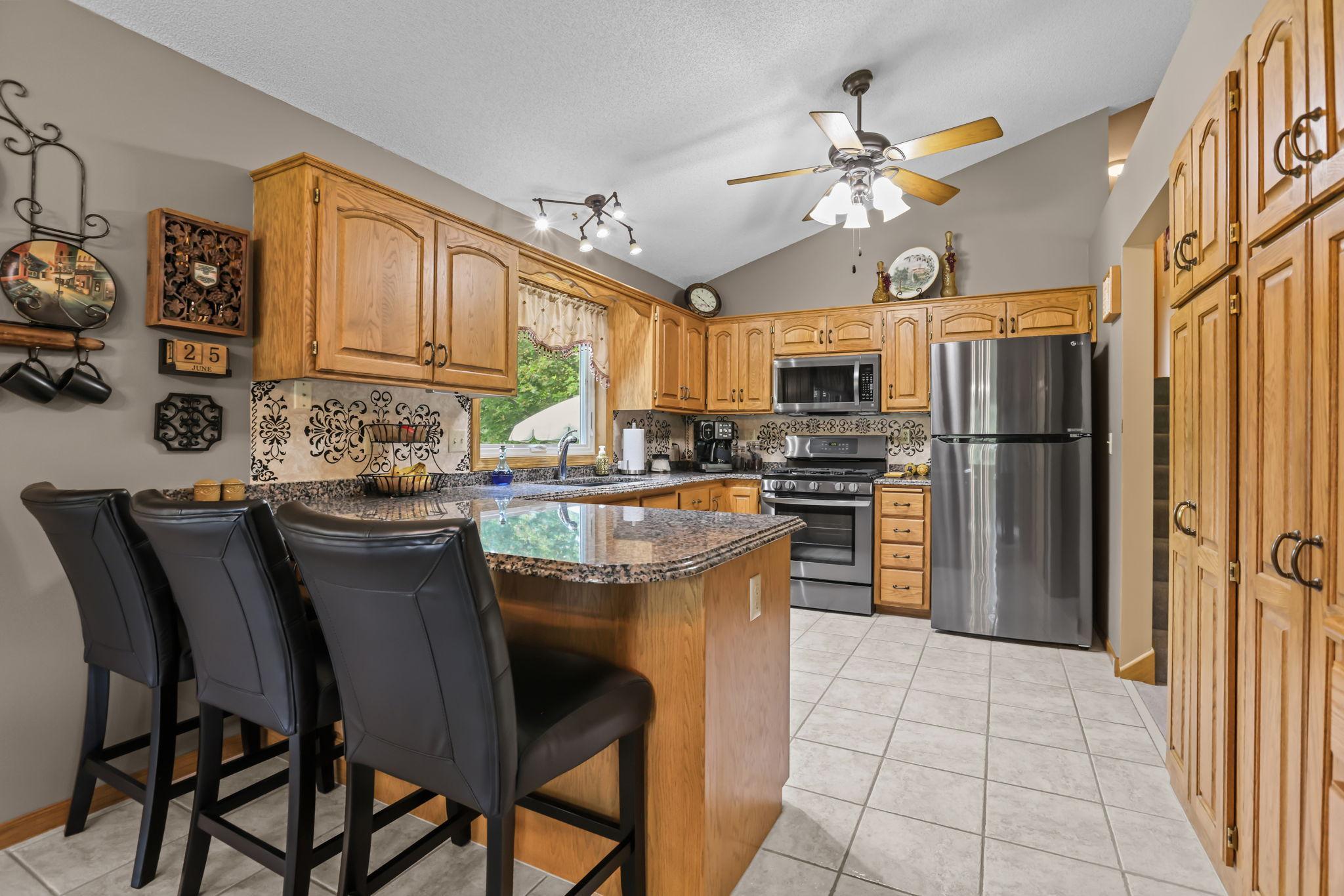 main property photo 18