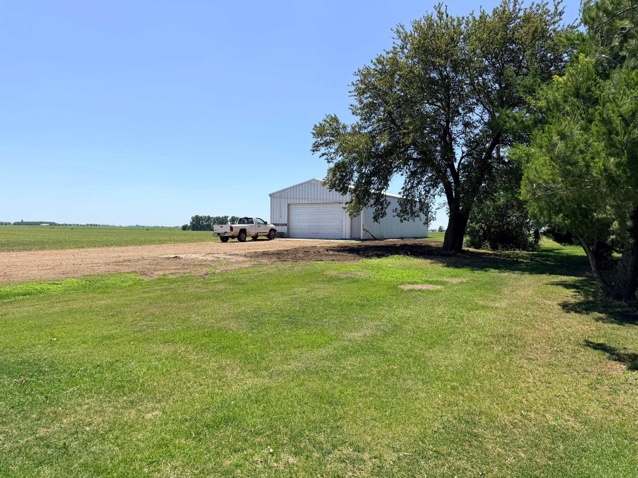 main property photo 25