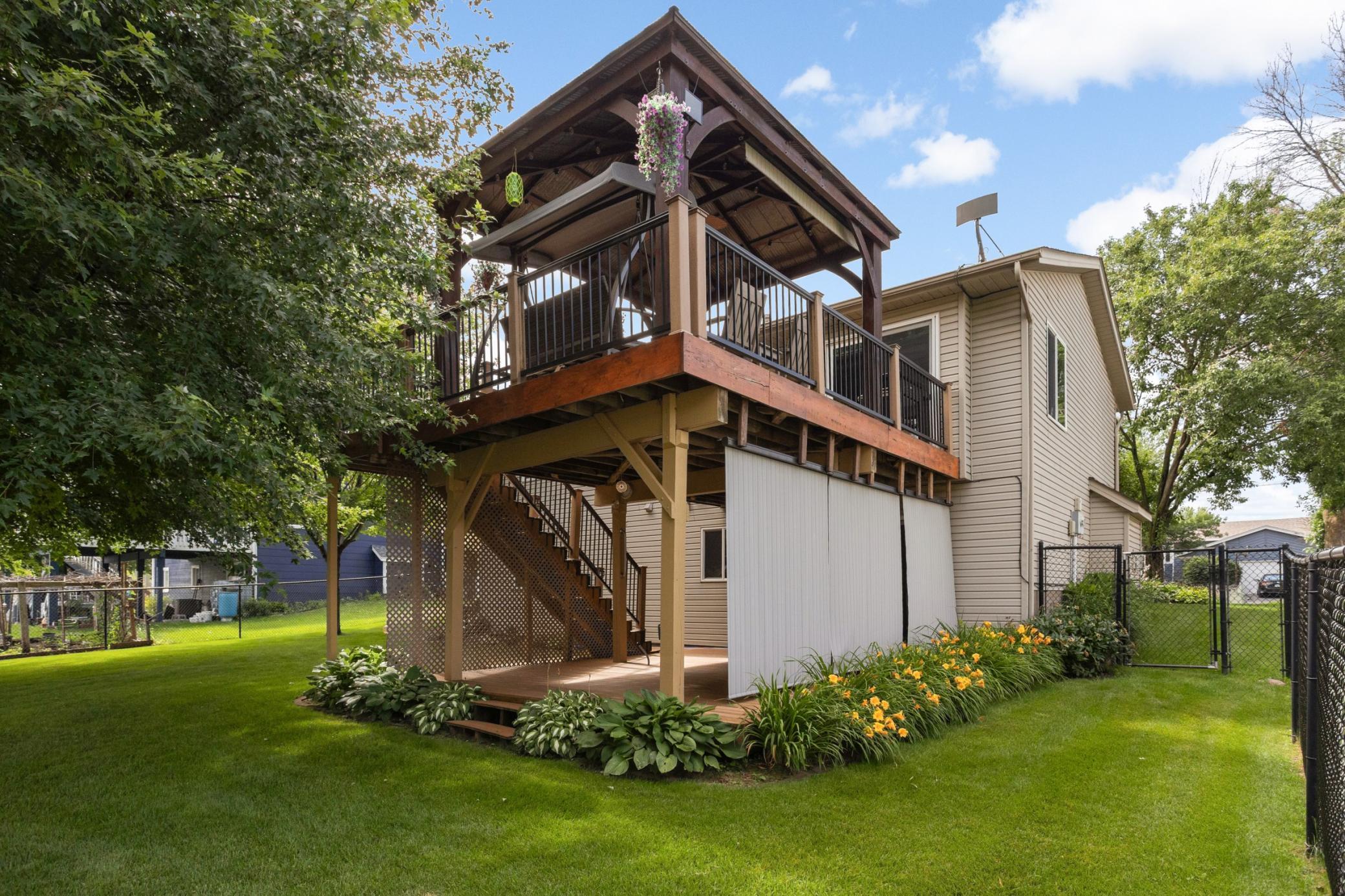 main property photo 22