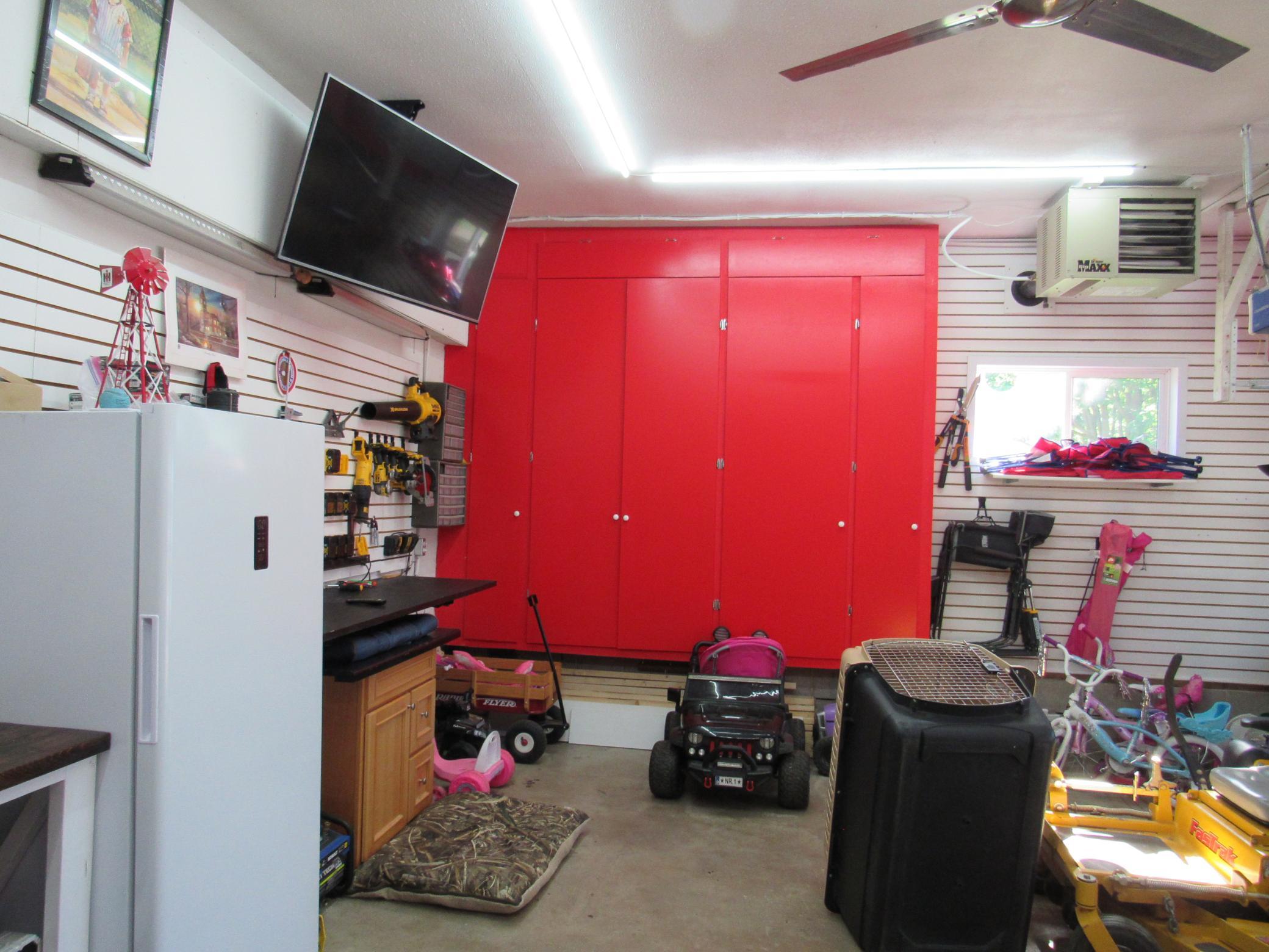 main property photo 43