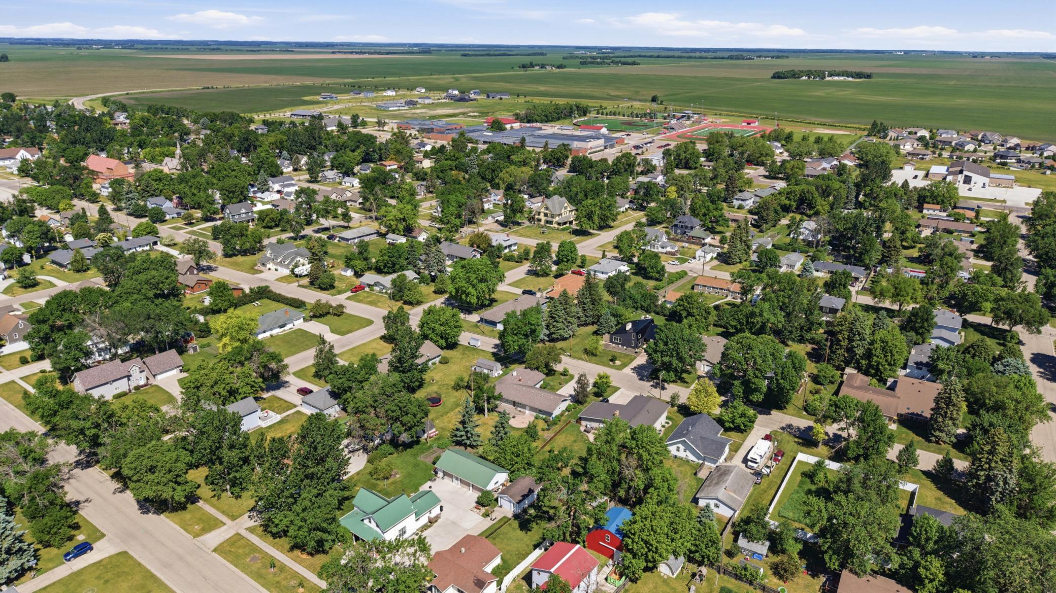 main property photo 34