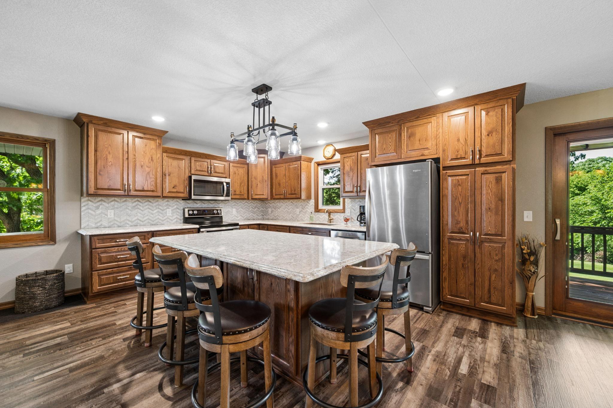 main property photo 8