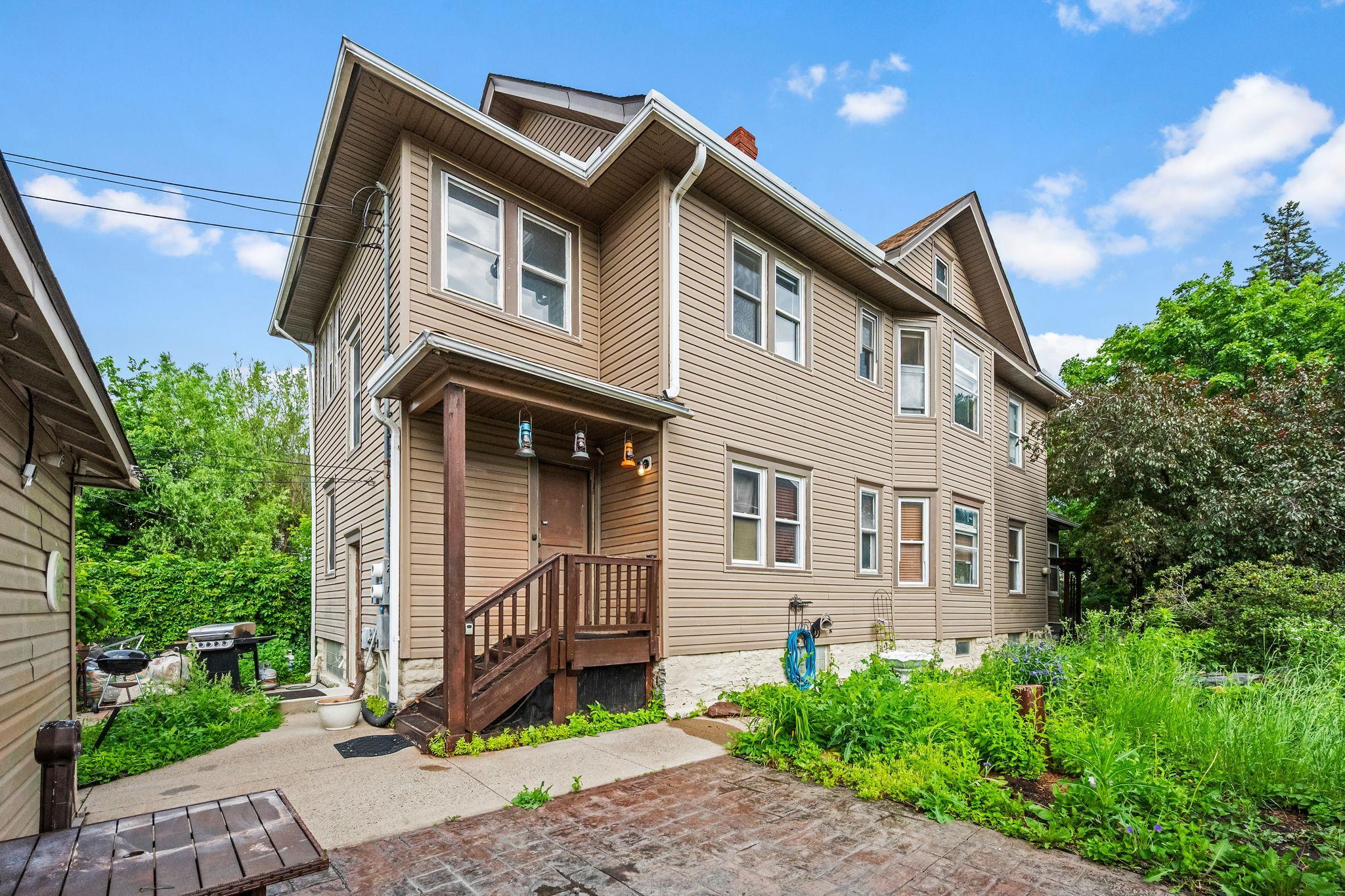 main property photo 14