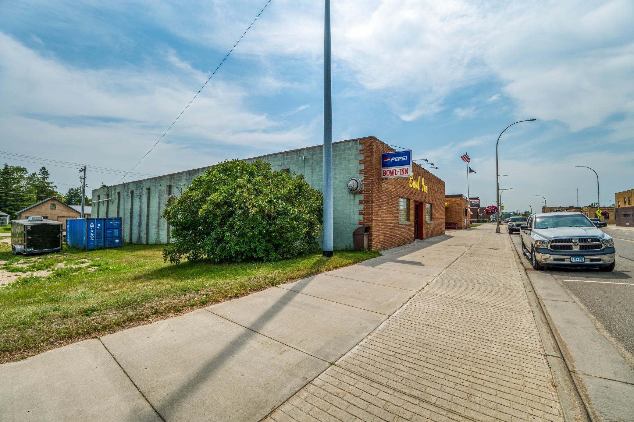 main property photo 46