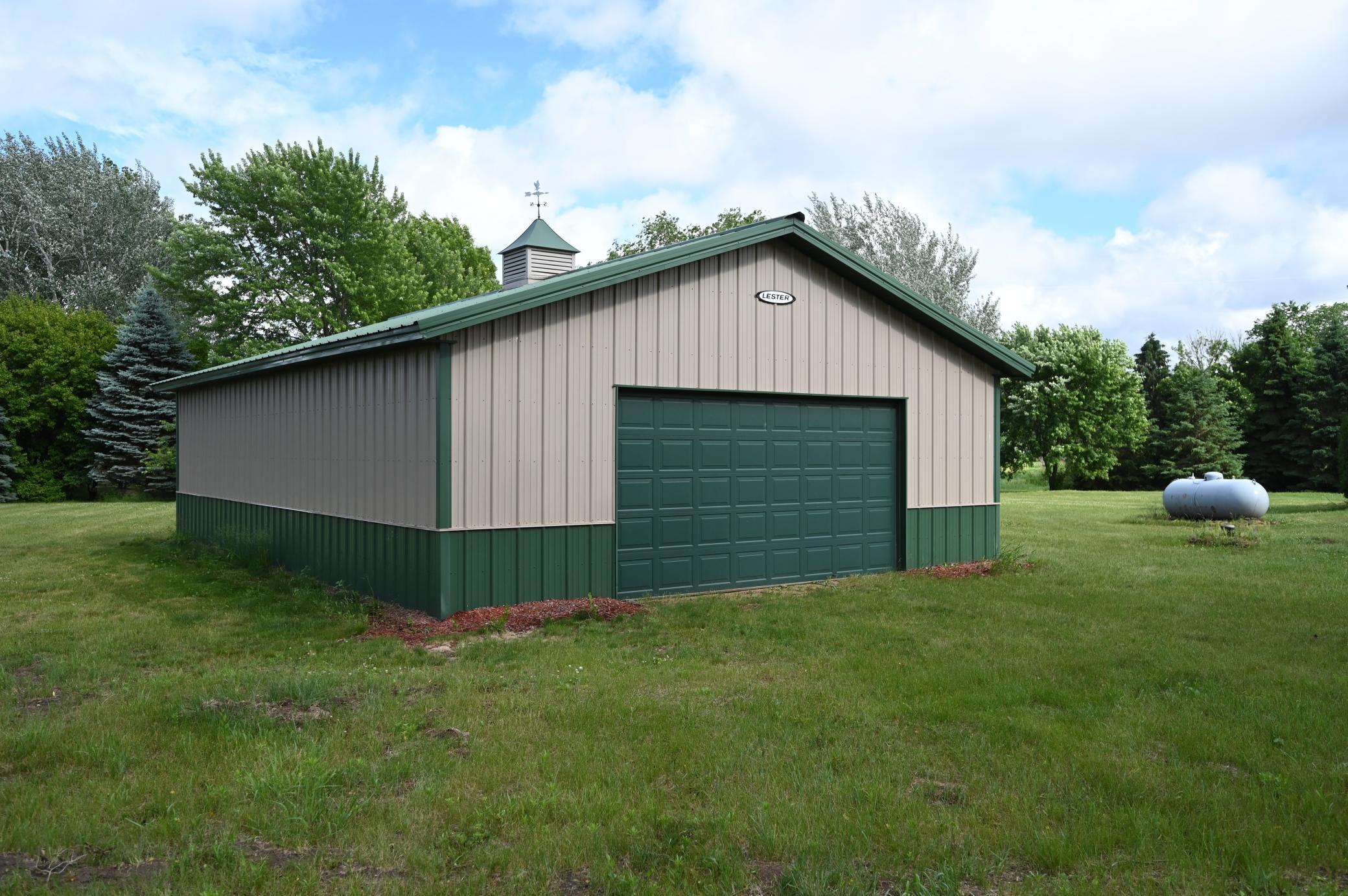 main property photo 27