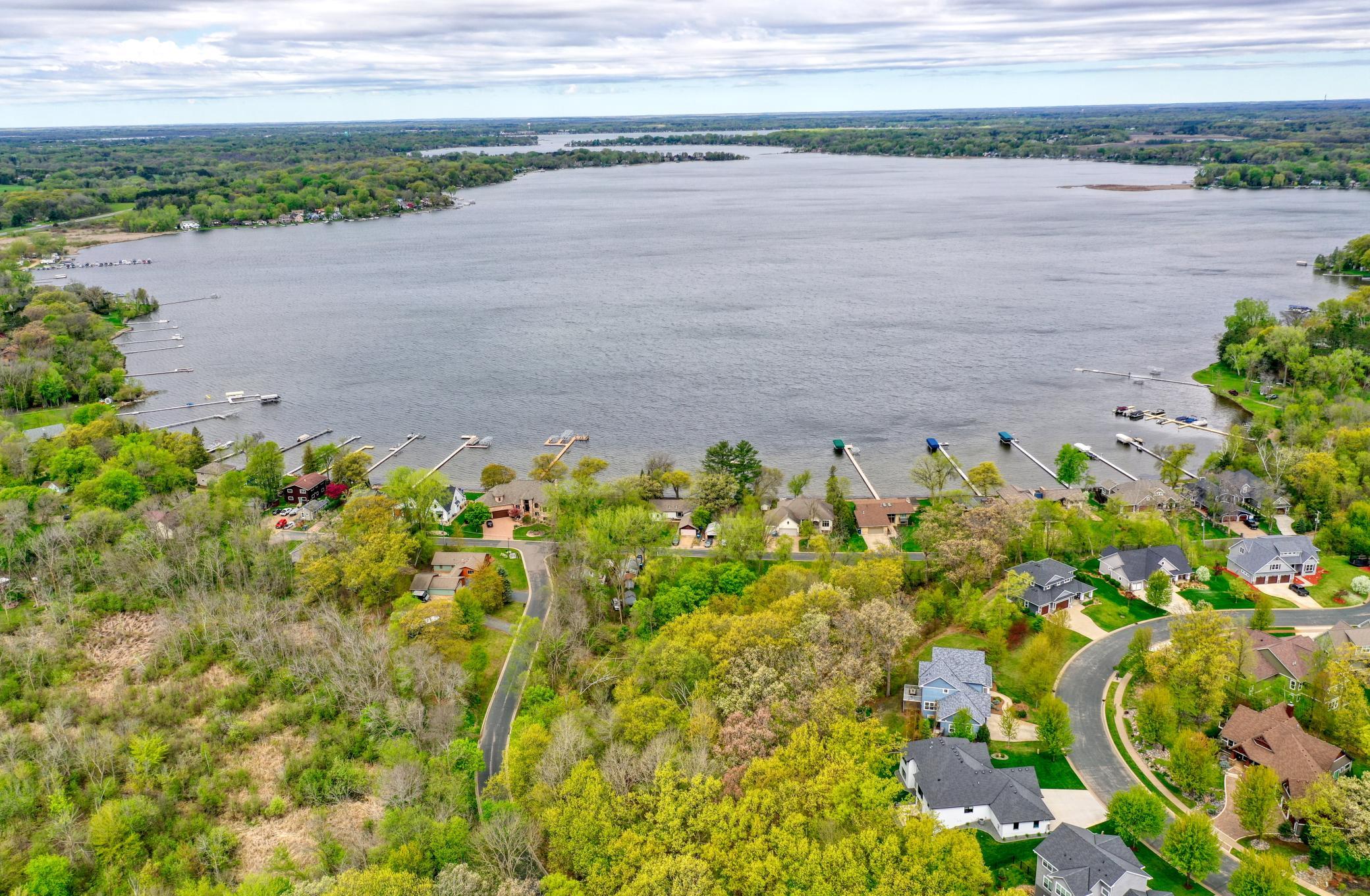 main property photo 40