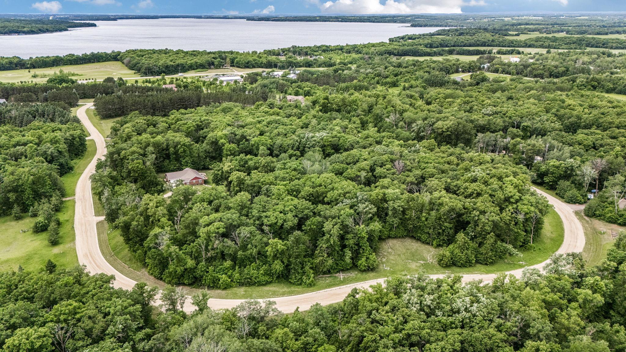 main property photo 9