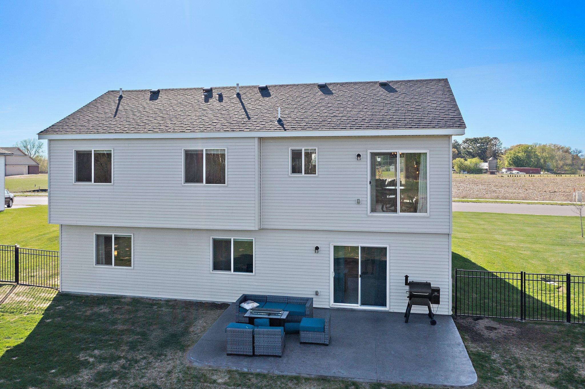 main property photo 44