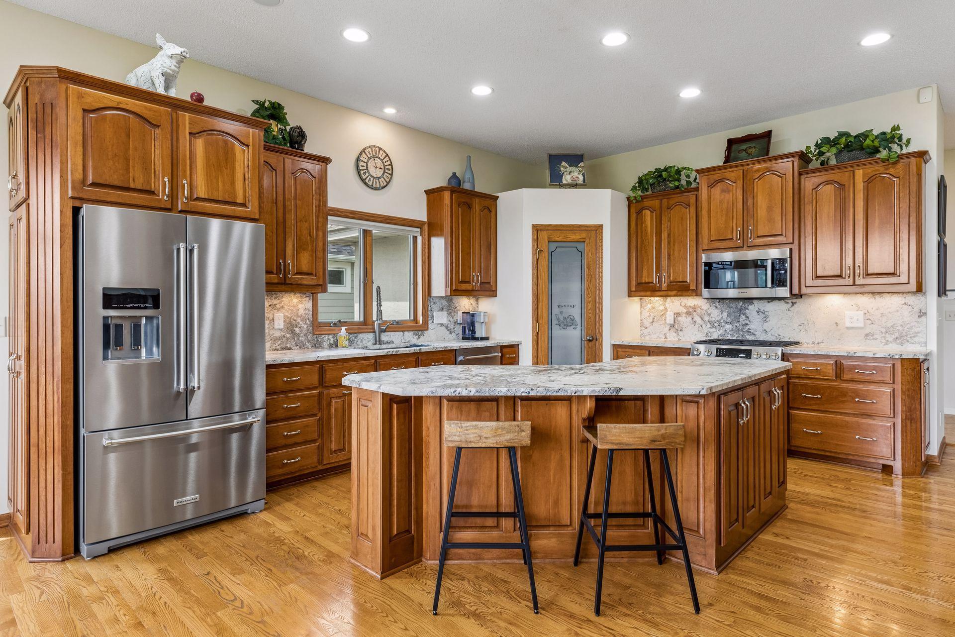 main property photo 8
