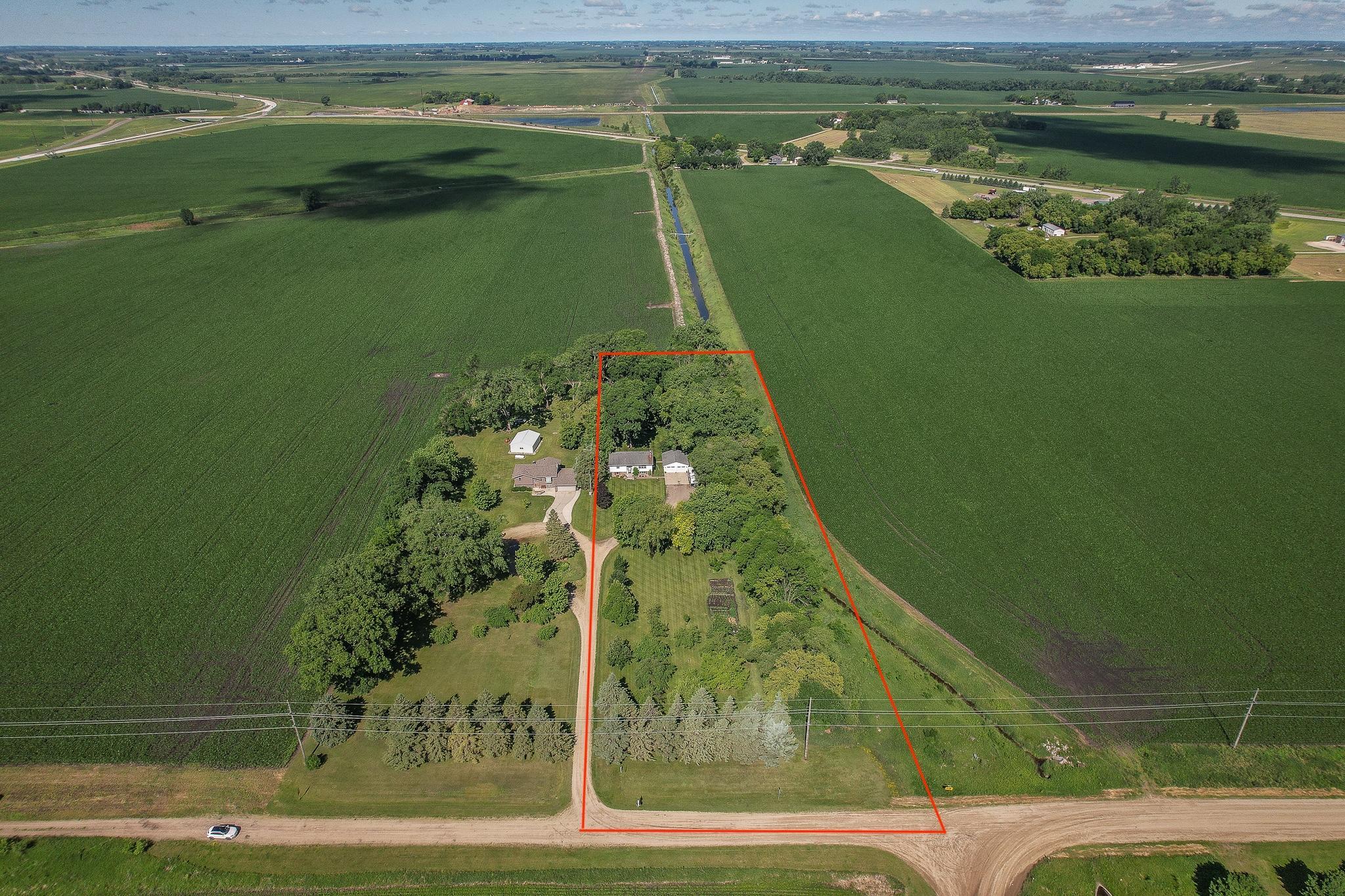 main property photo 20