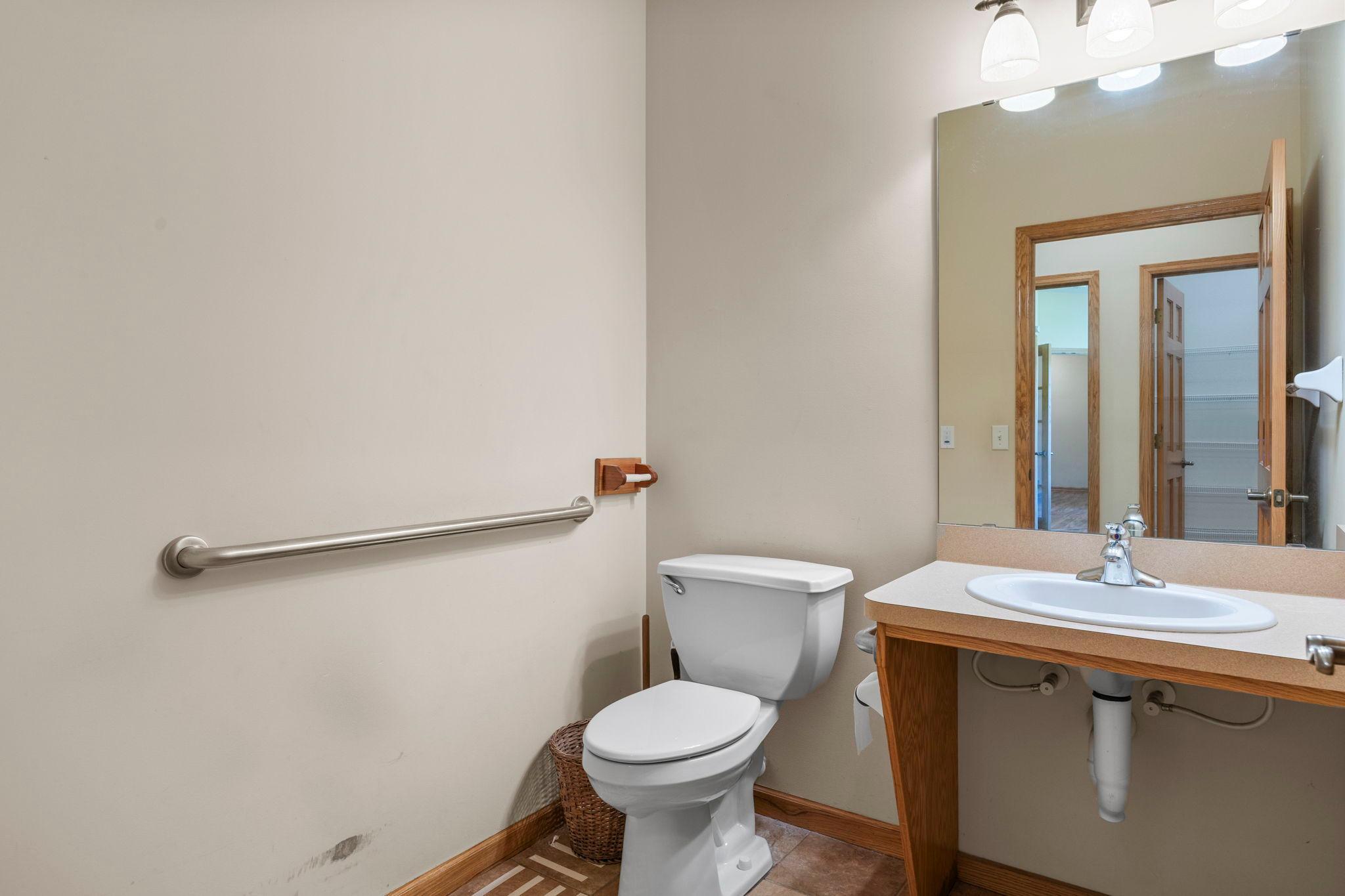 main property photo 18