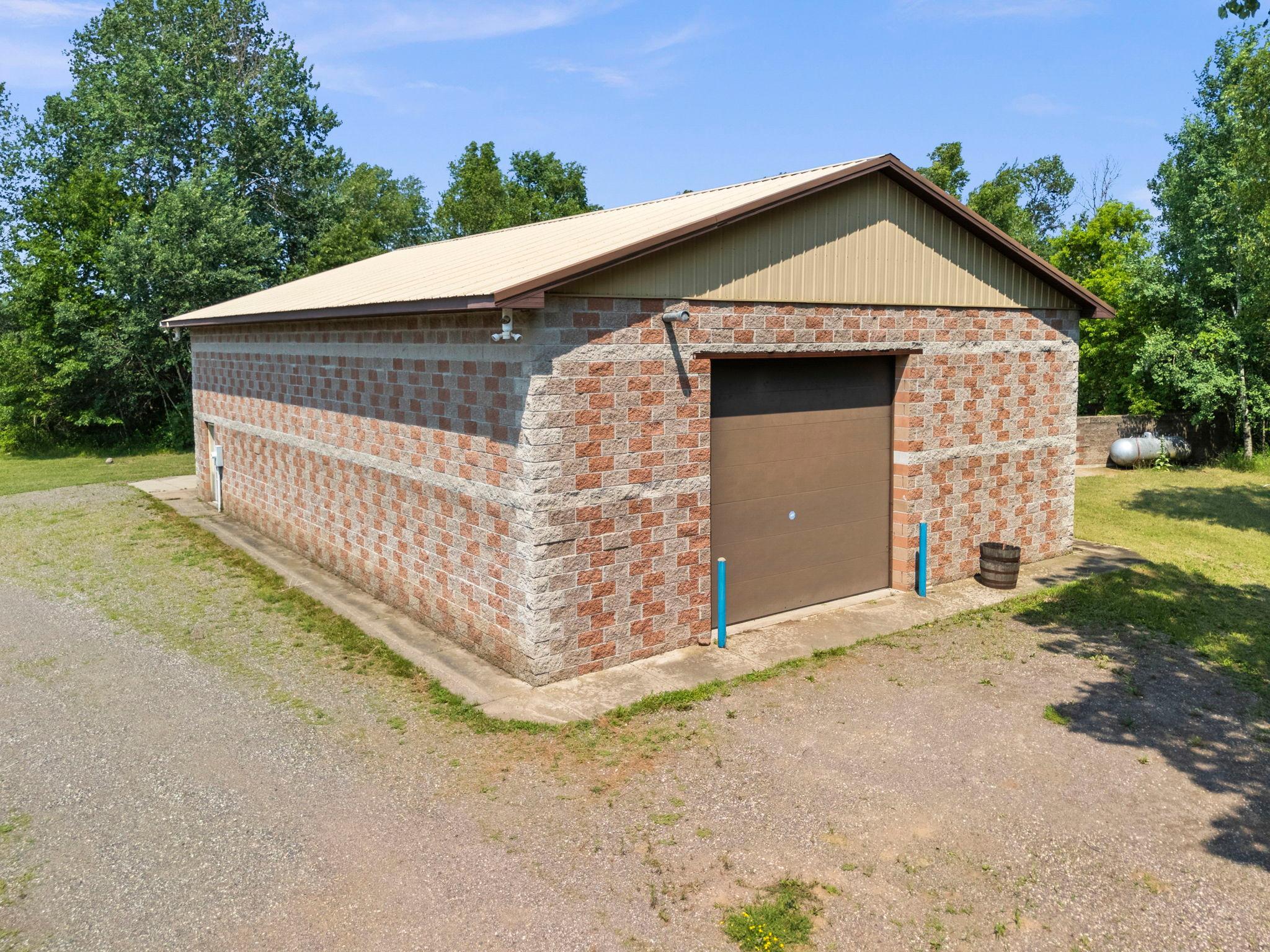 main property photo 45