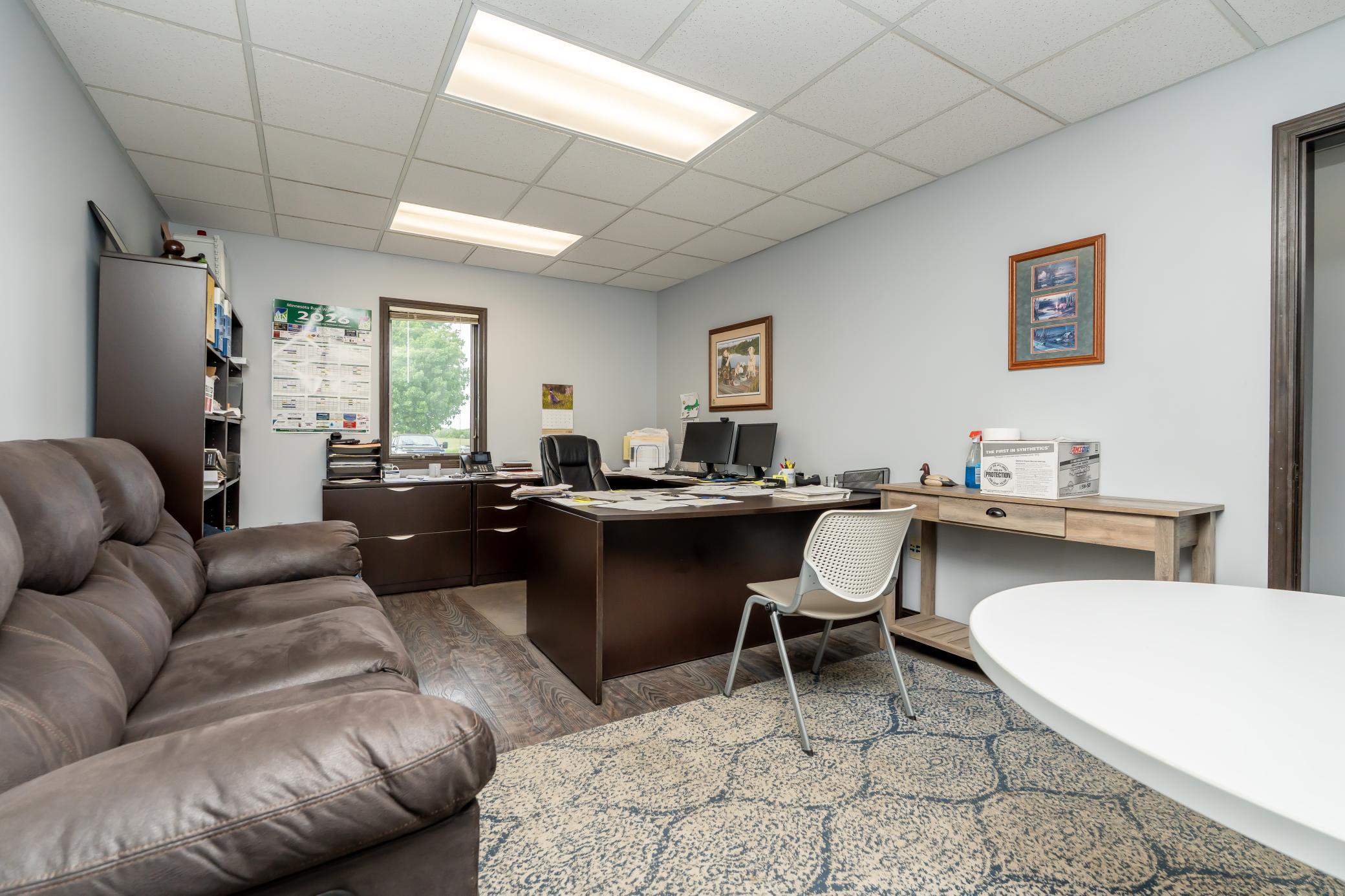 main property photo 31