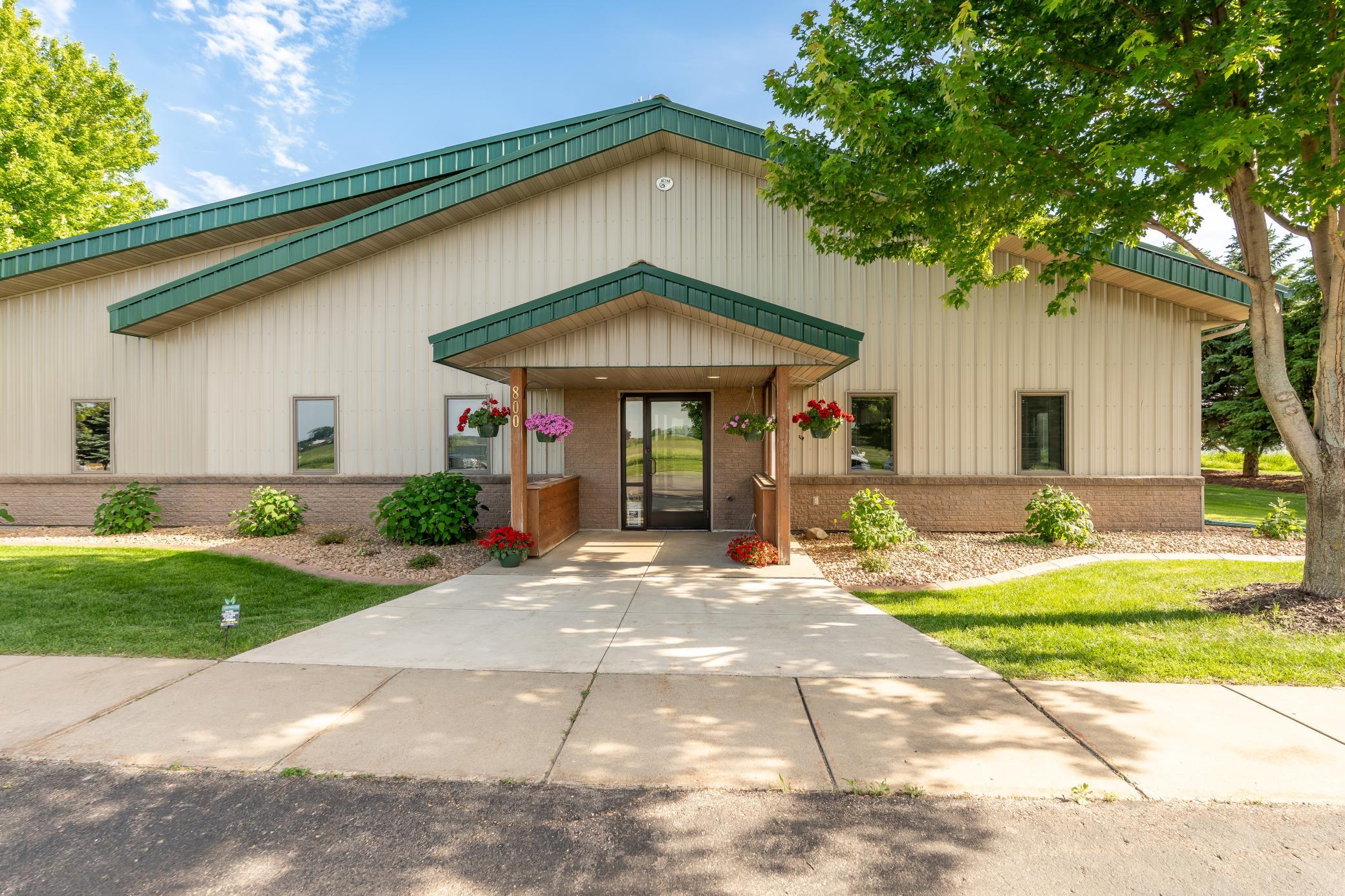 main property photo 6