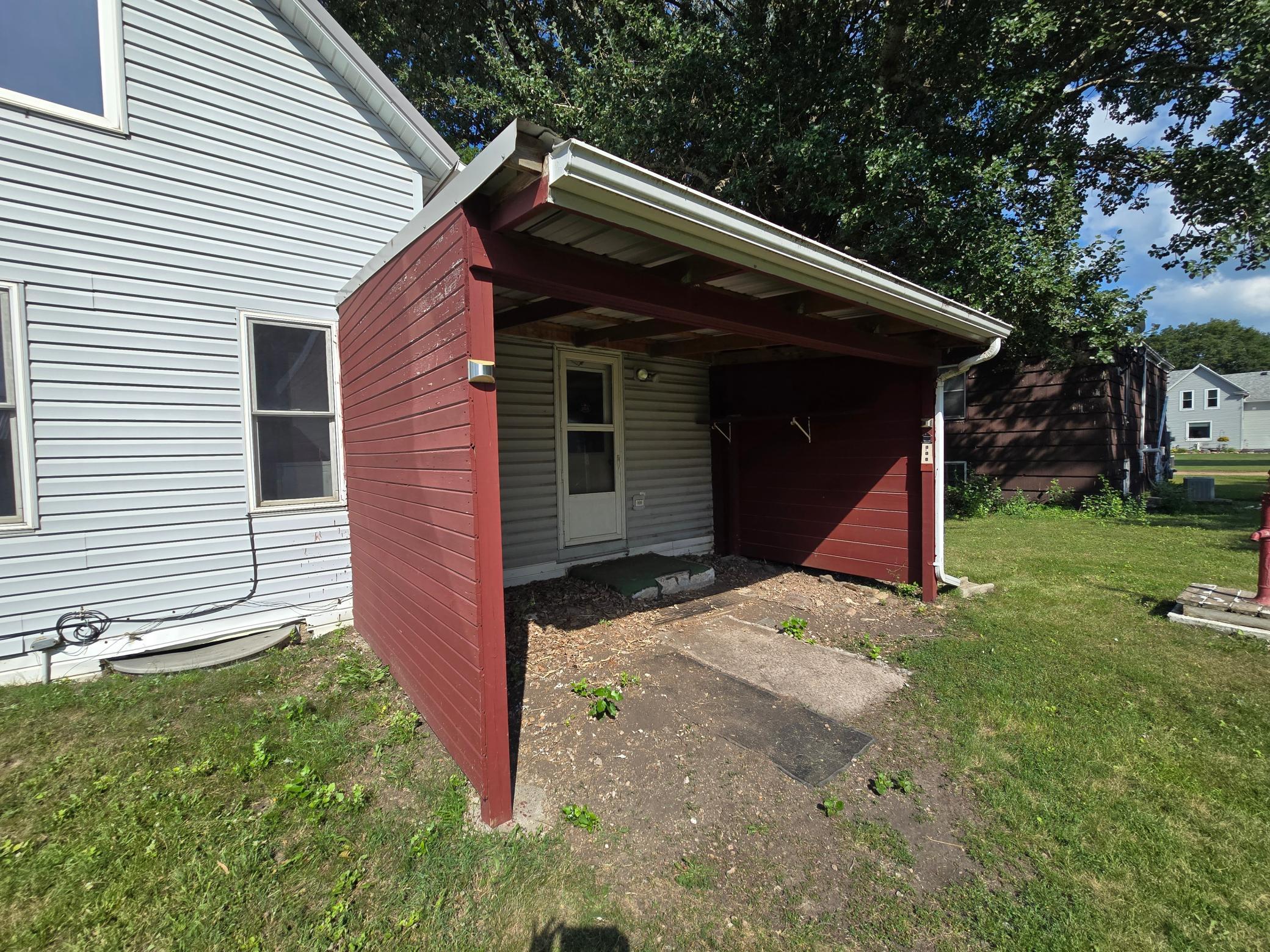 main property photo 12