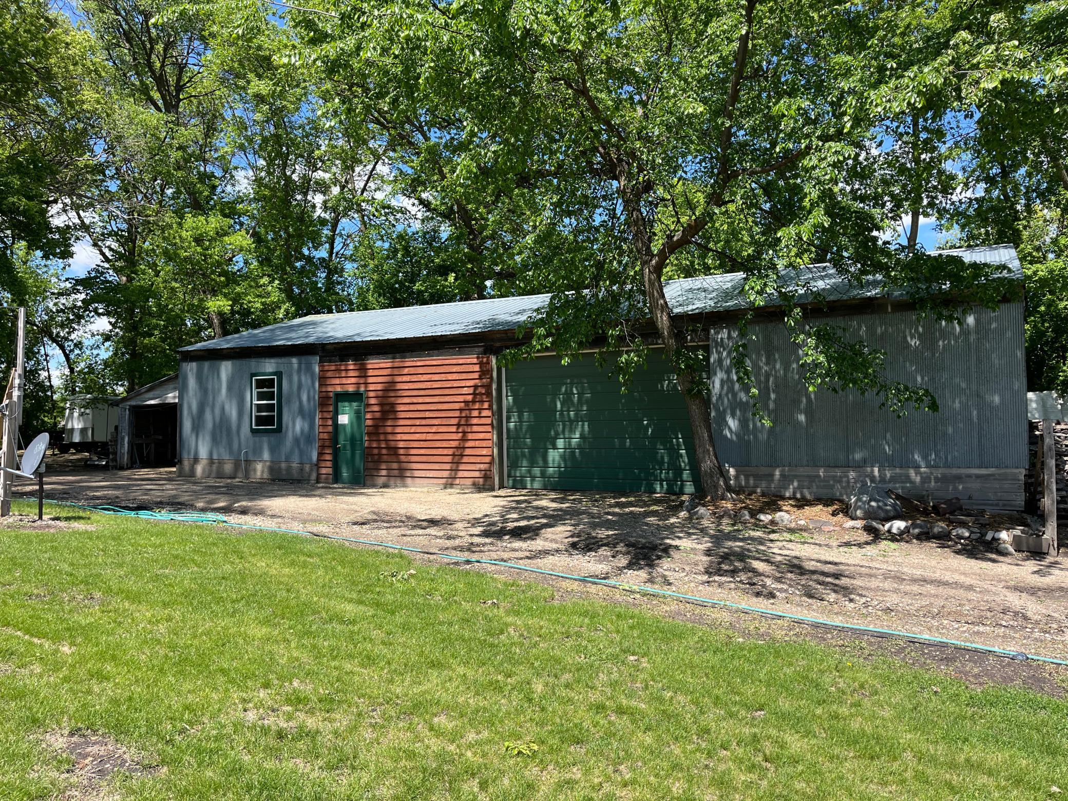 main property photo 5