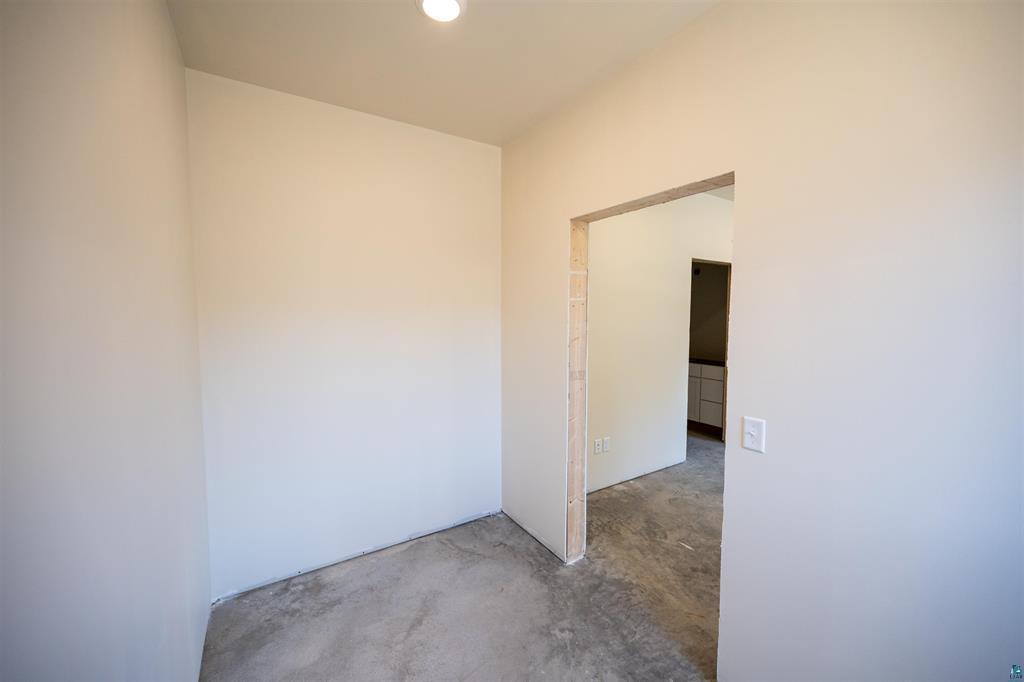 main property photo 81