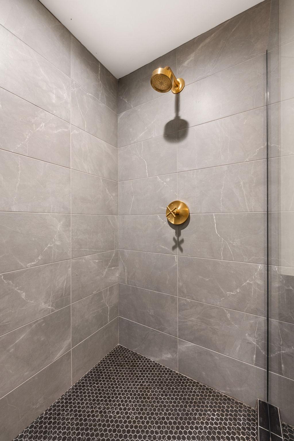 main property photo 78