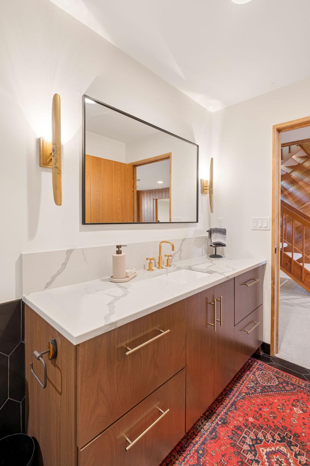 main property photo 83