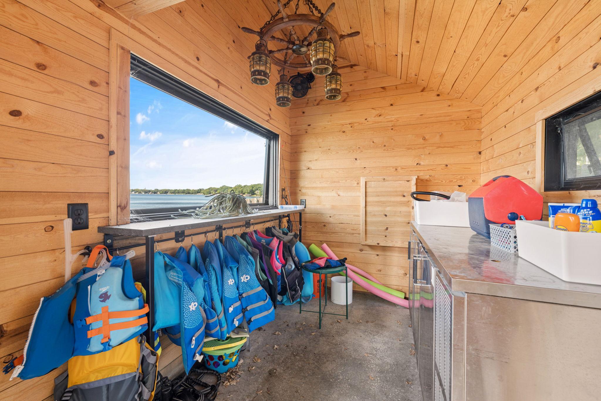 main property photo 95