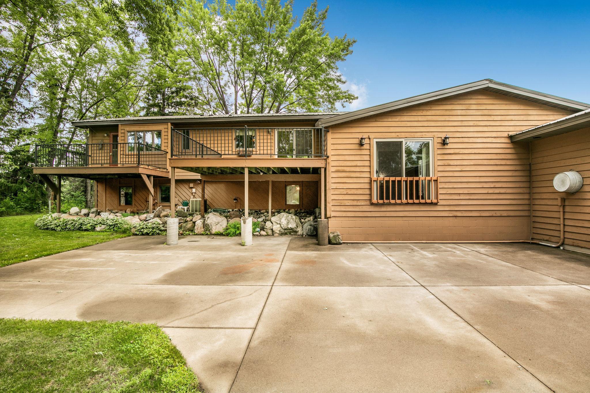 main property photo 44