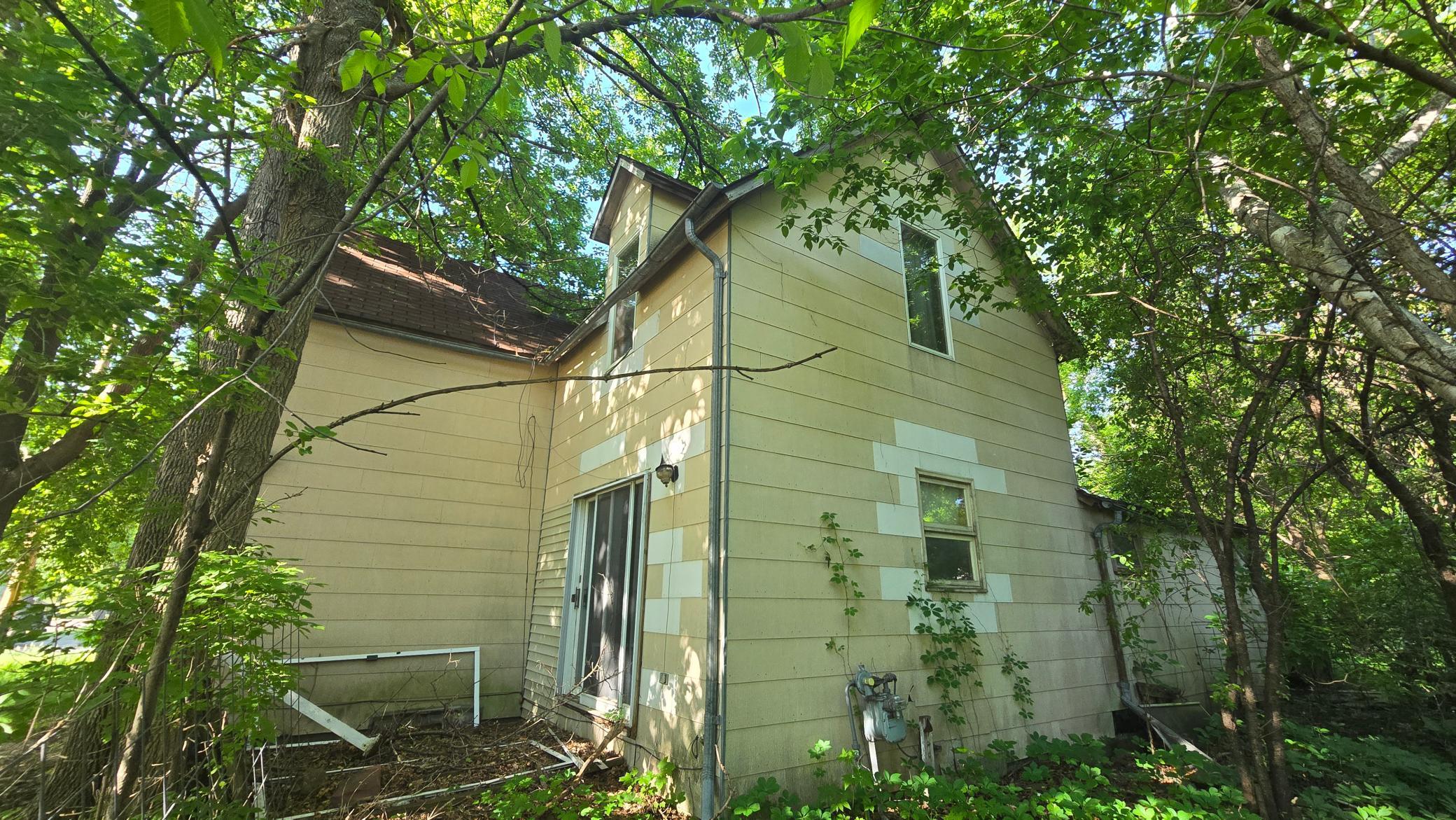 main property photo 31