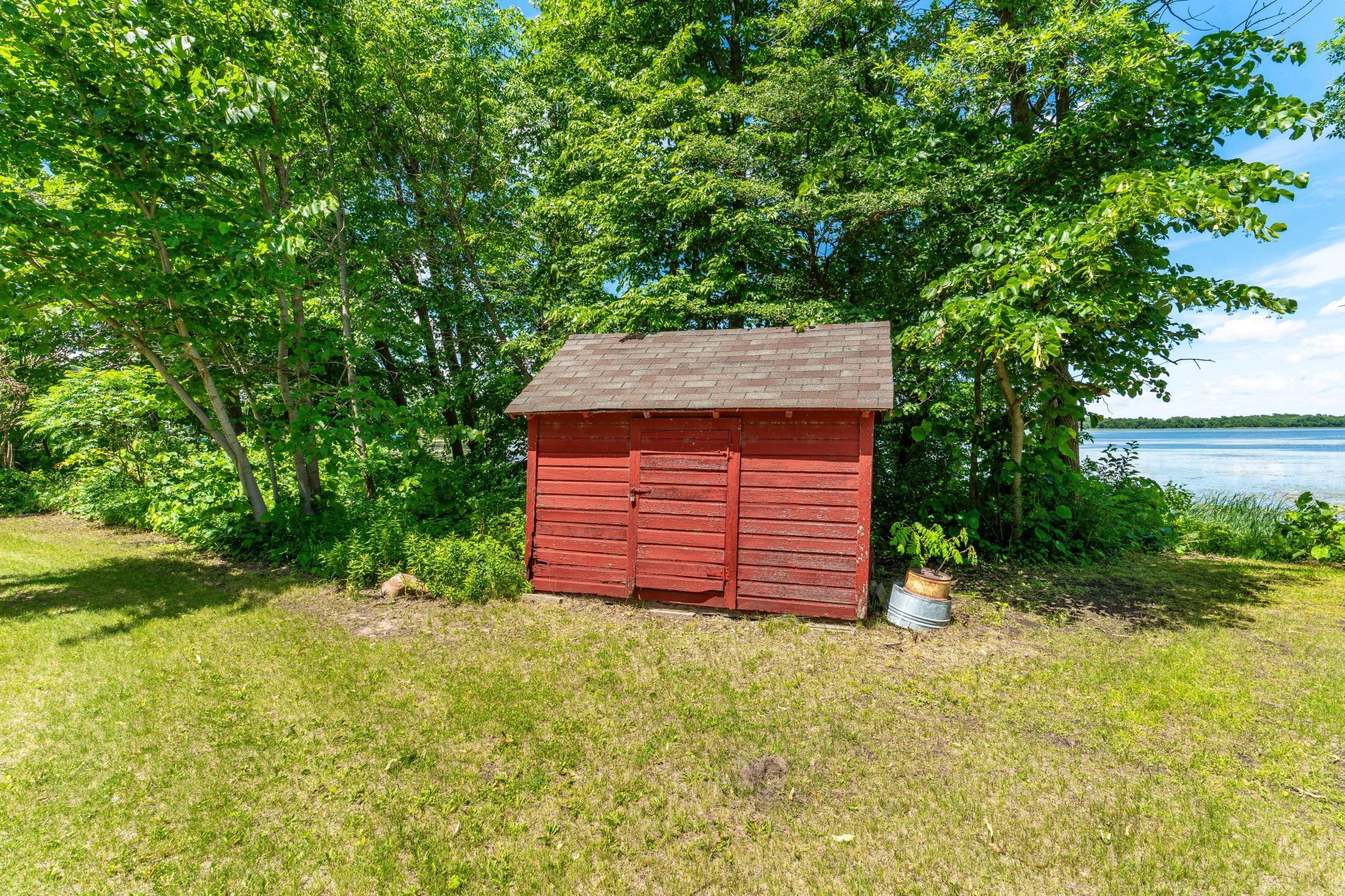 main property photo 17