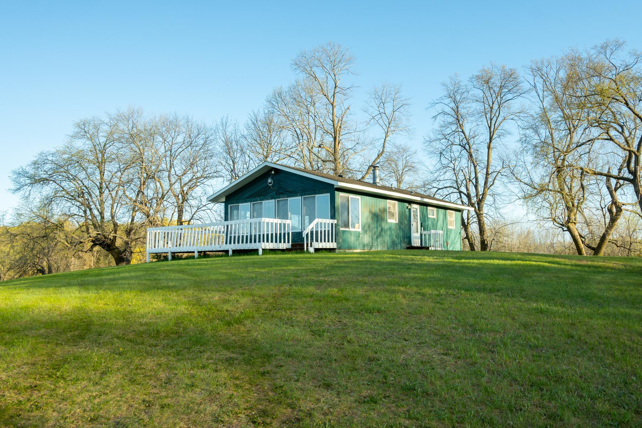 main property photo 28
