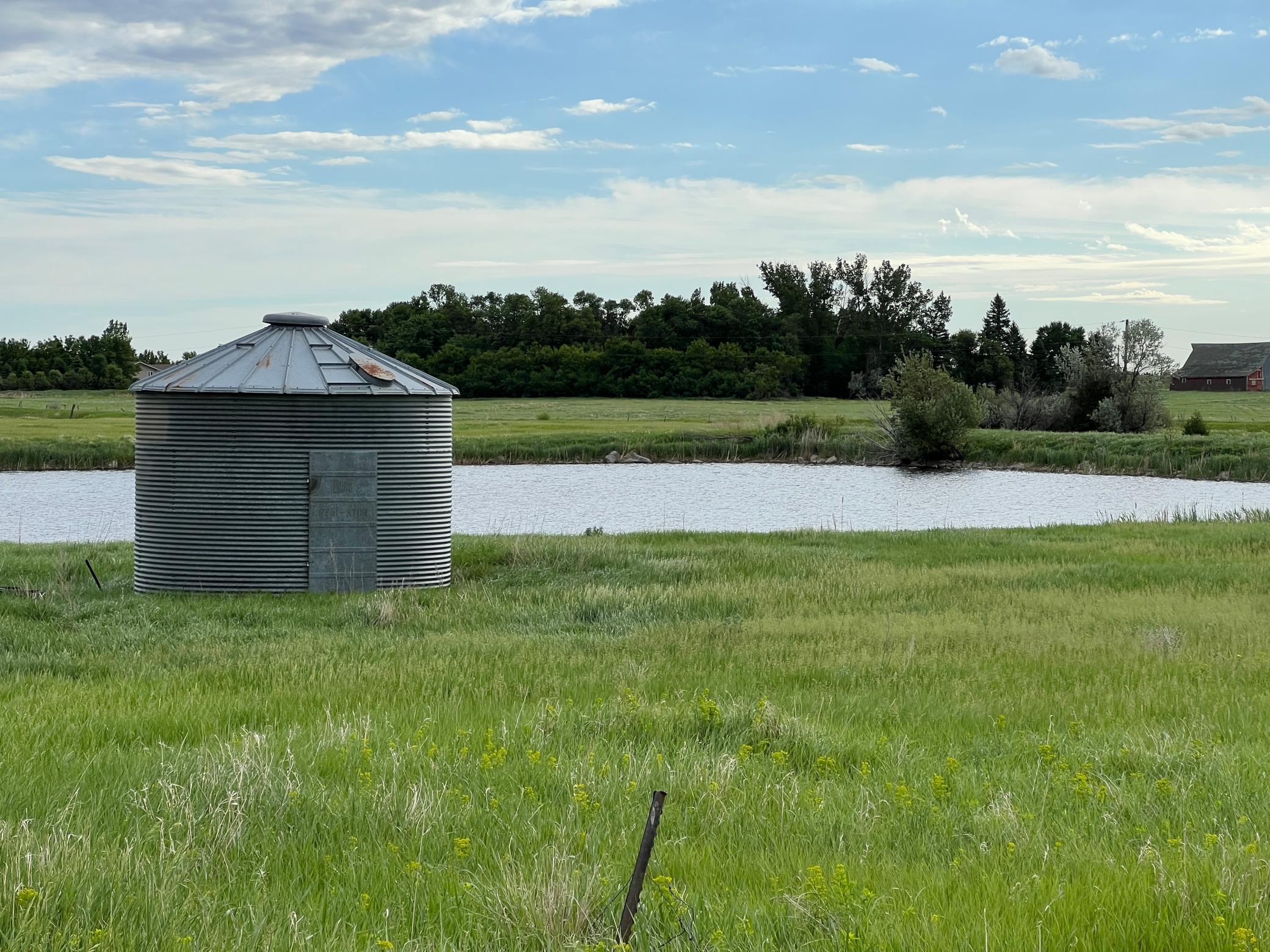 main property photo 23