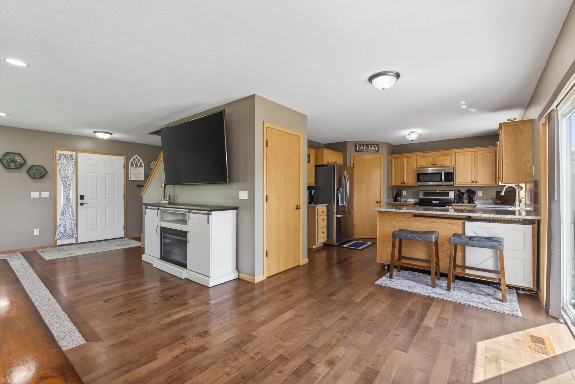 main property photo 19