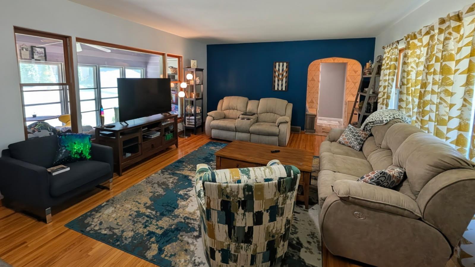 main property photo 5