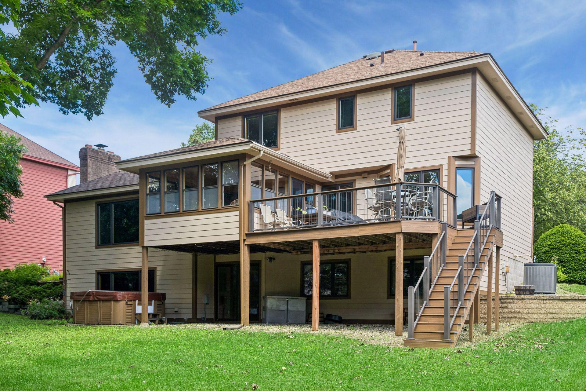 main property photo 28