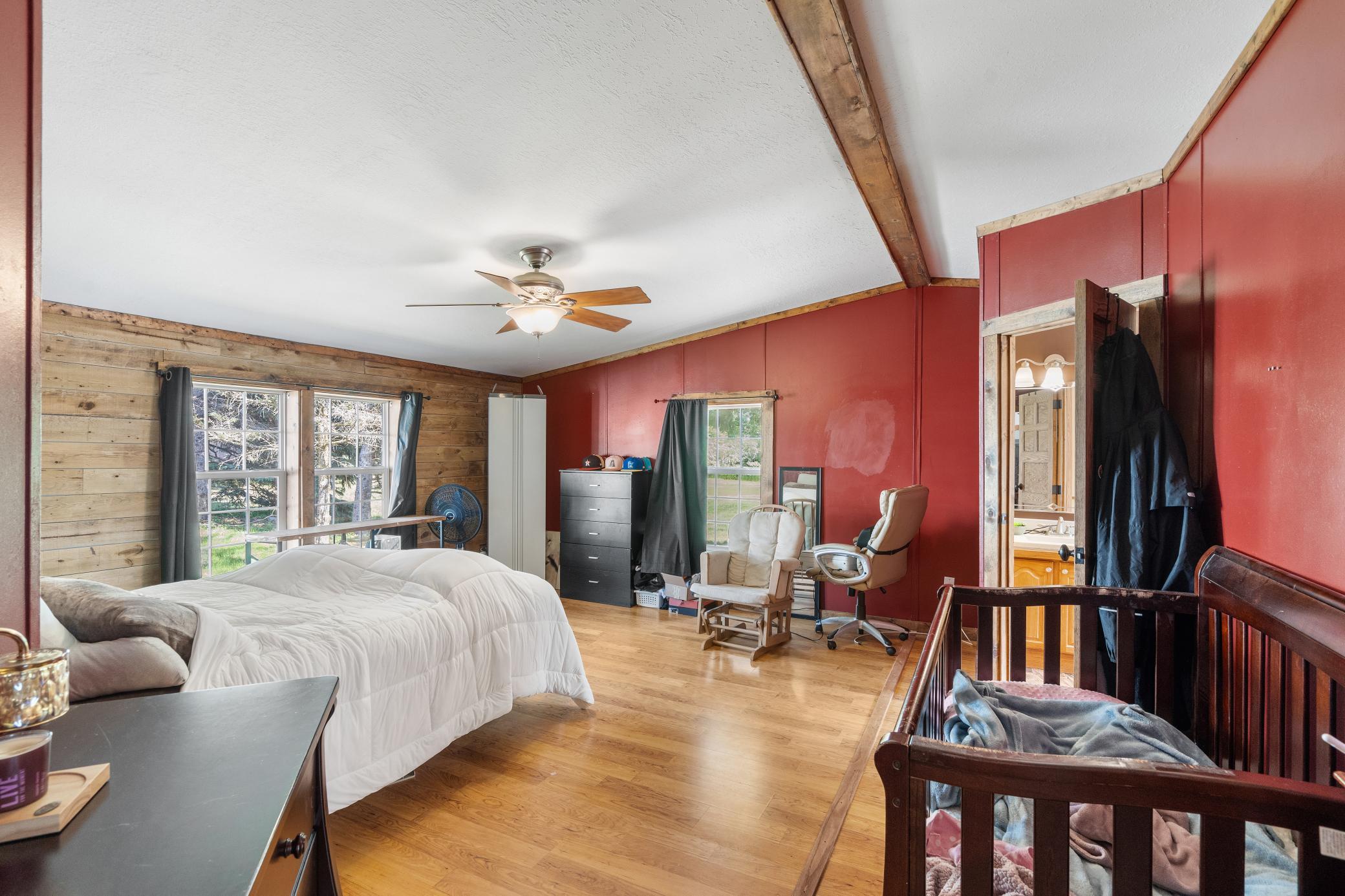 main property photo 25