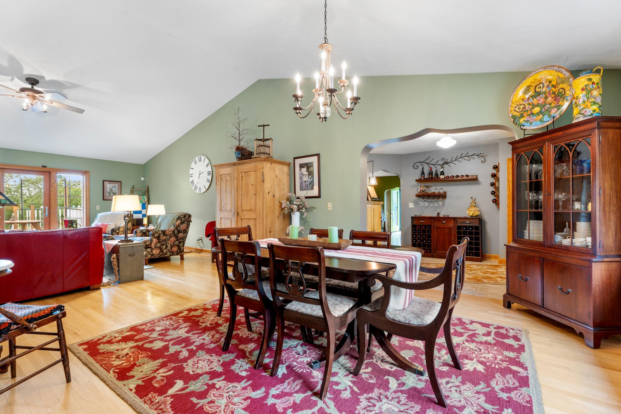 main property photo 14