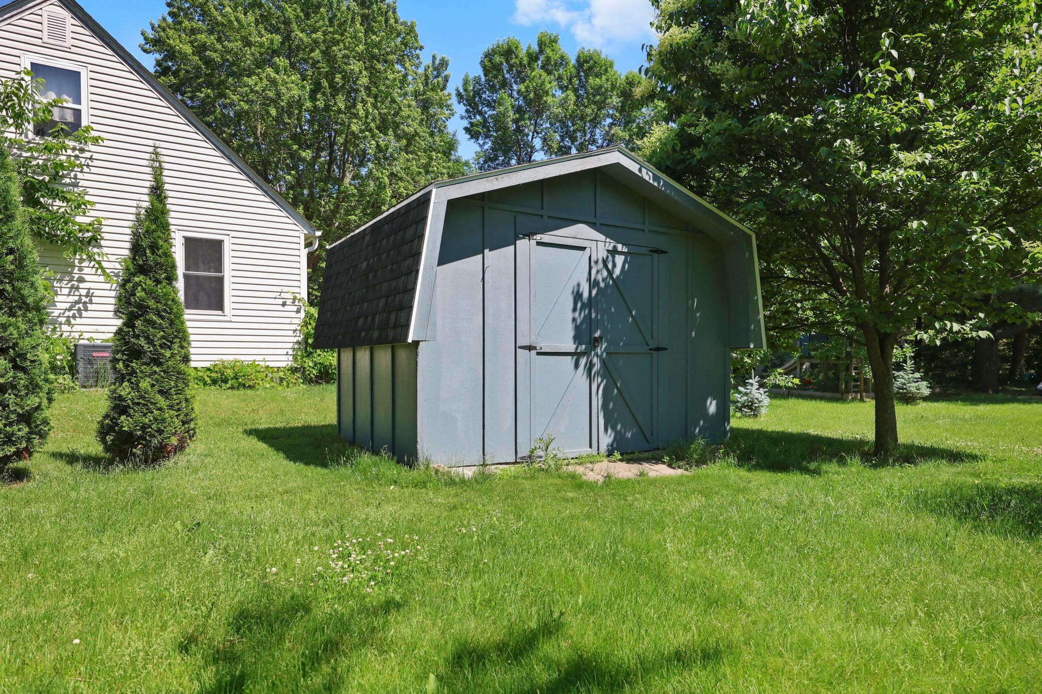 main property photo 10