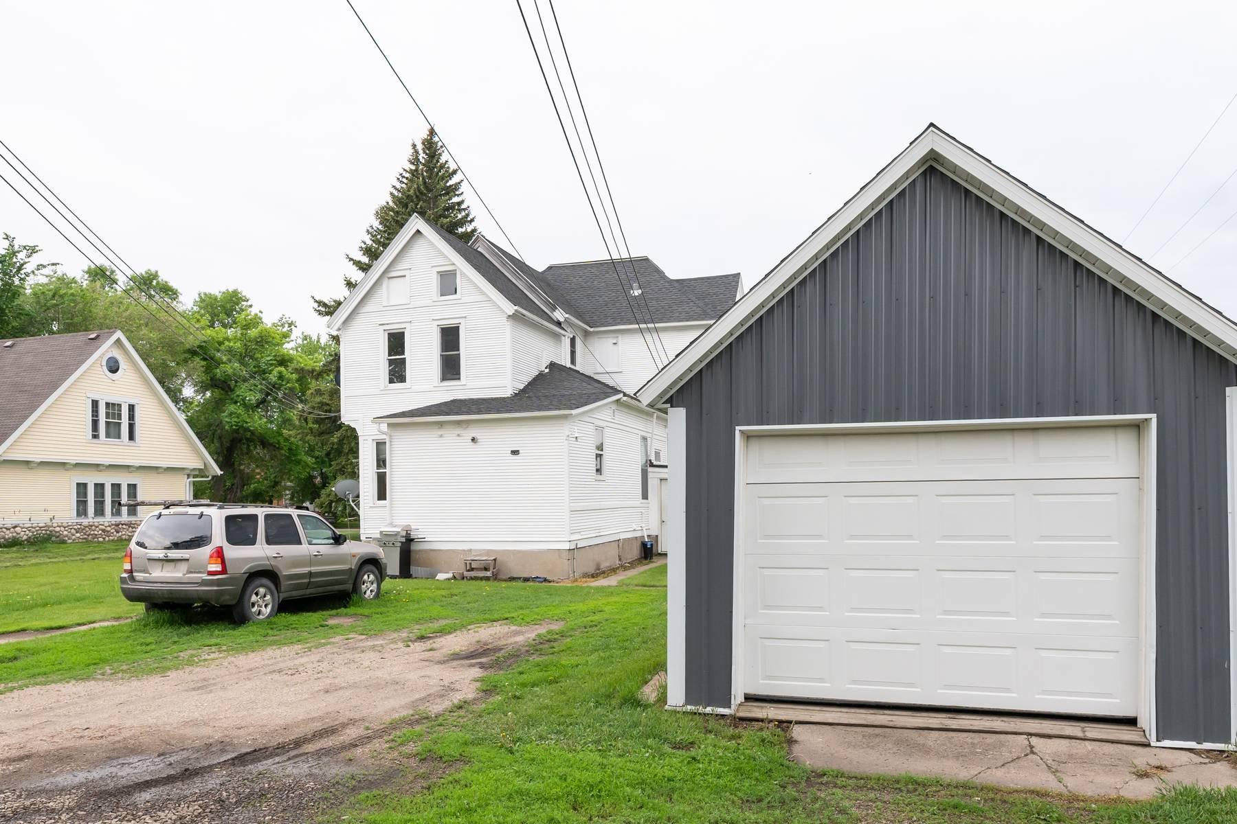 main property photo 22