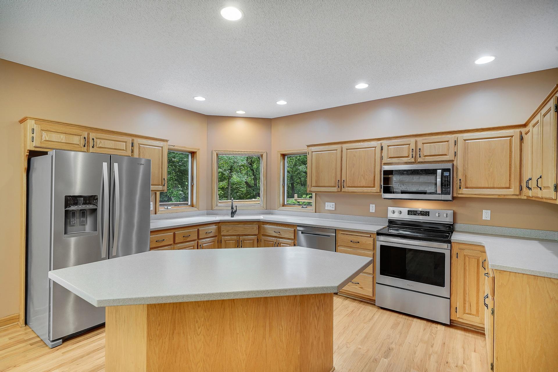 main property photo 5