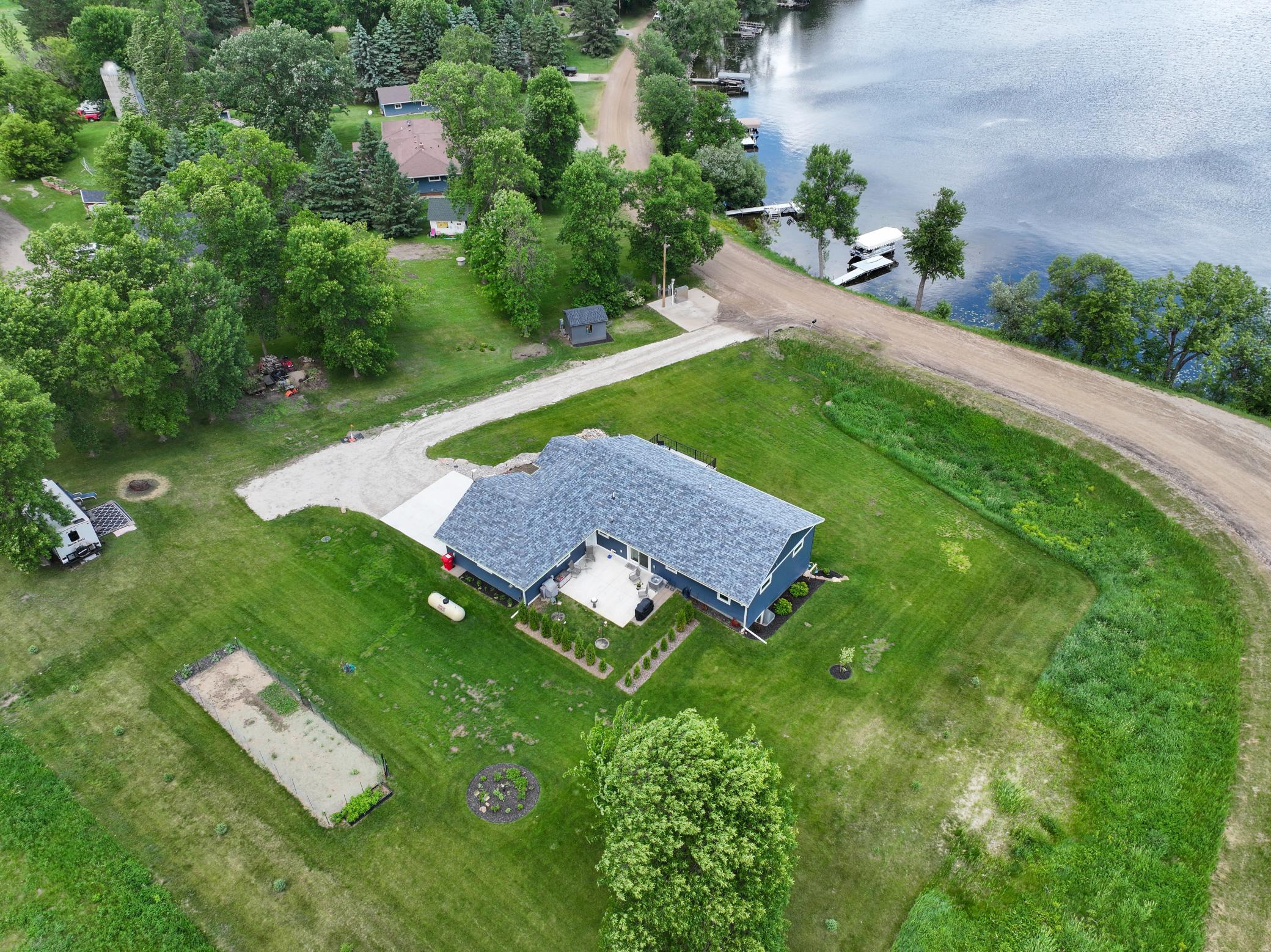 main property photo 4