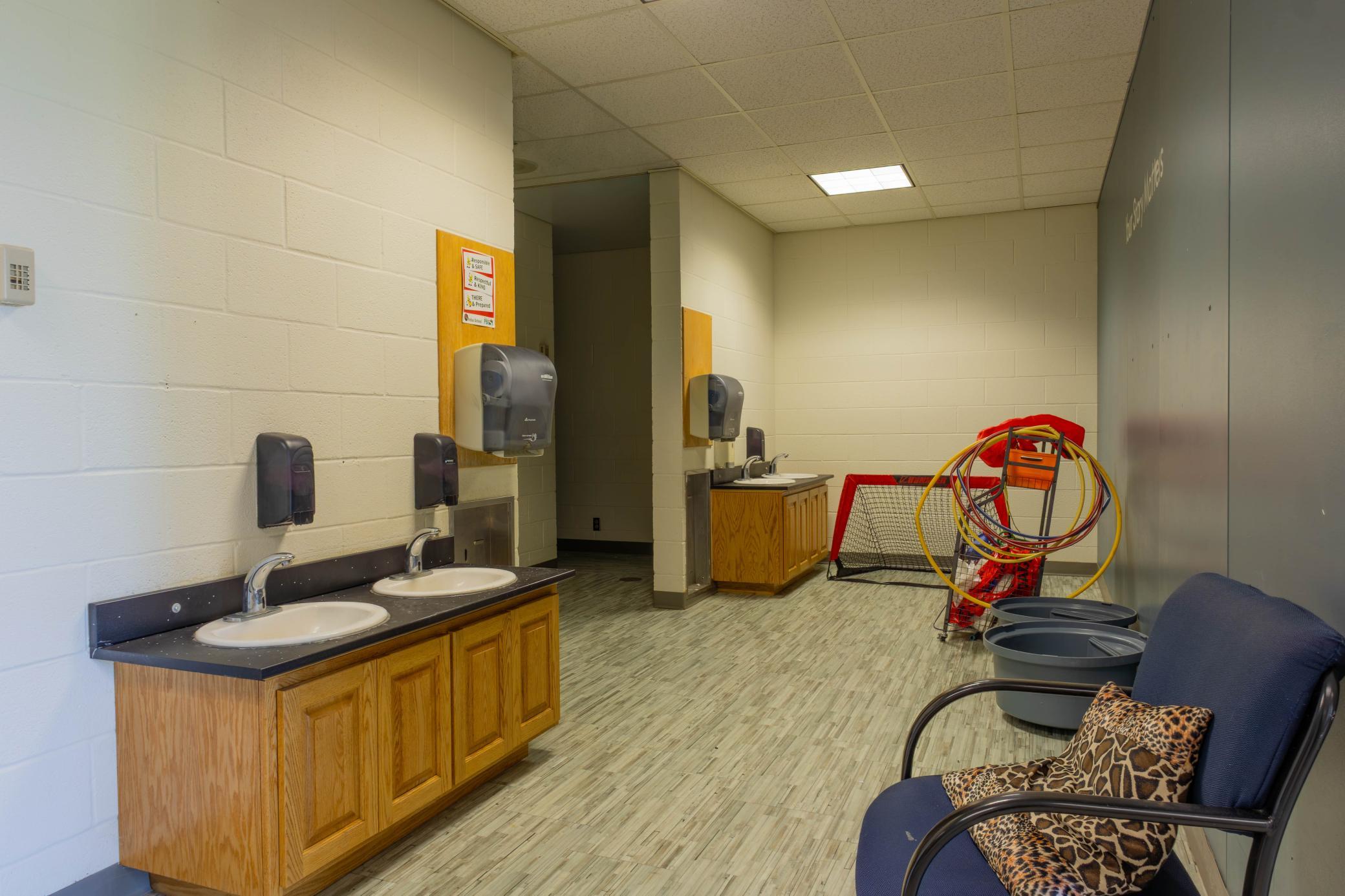 main property photo 18