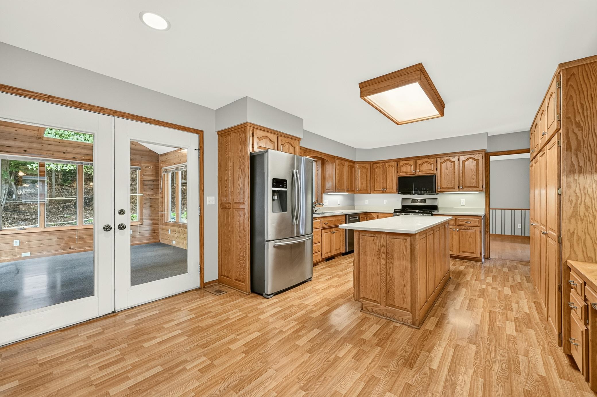 main property photo 12