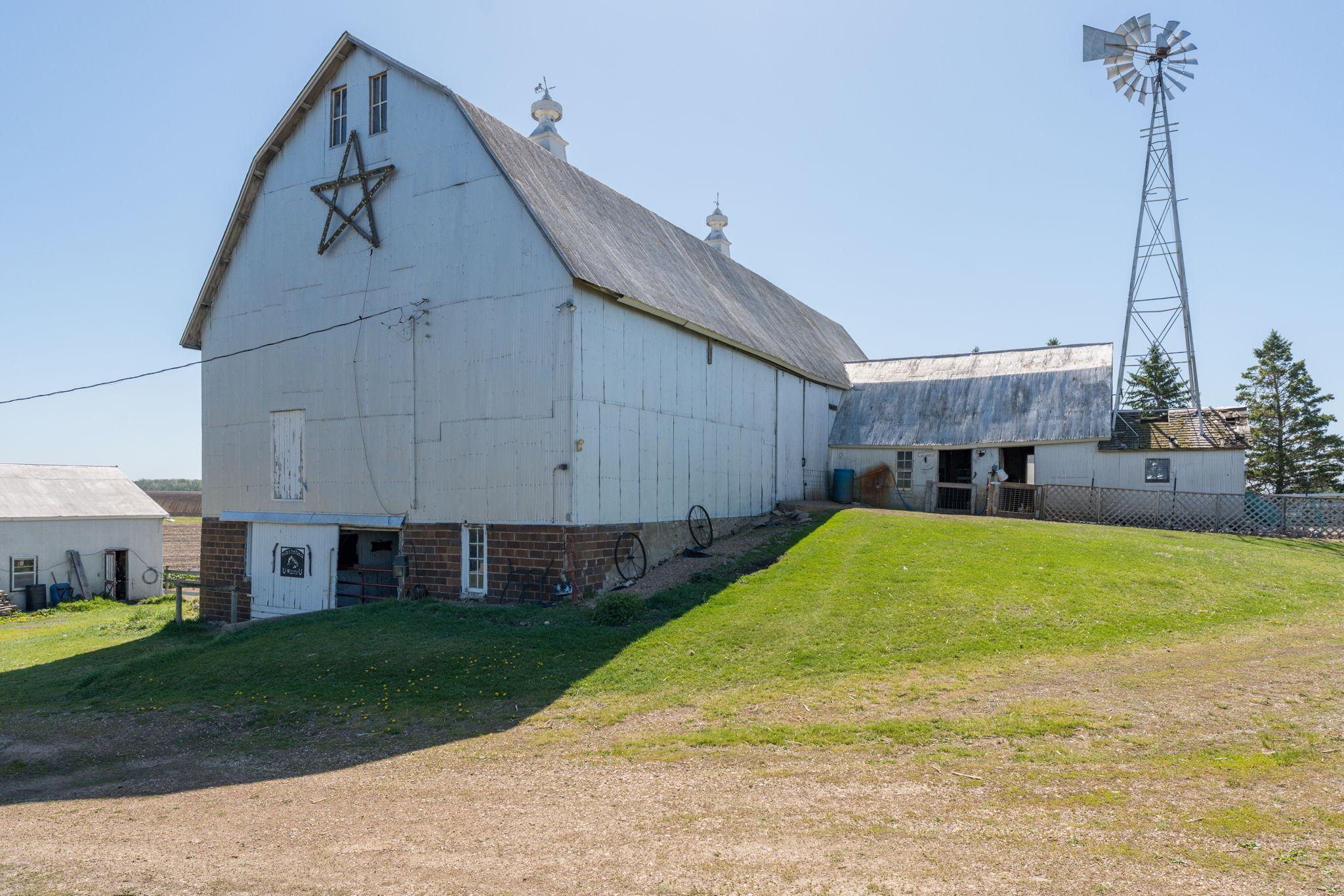 main property photo 34