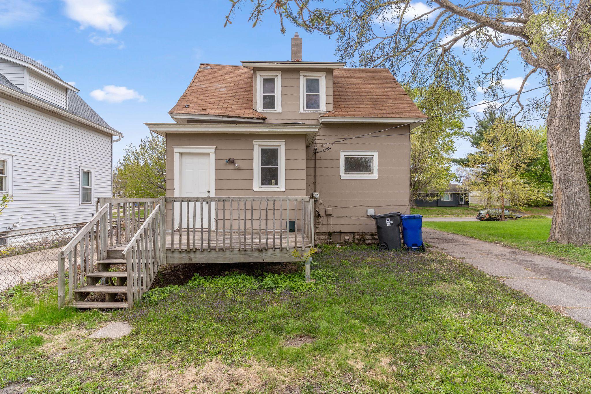 main property photo 23