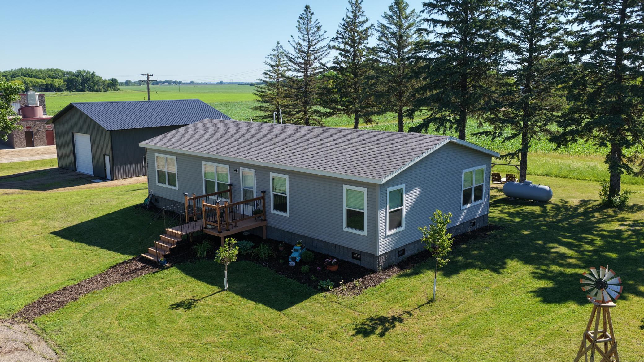 main property photo 35