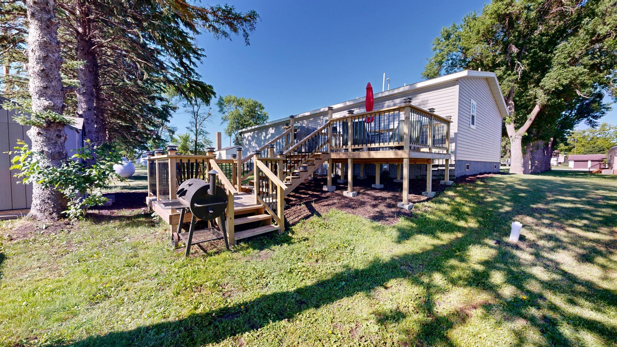 main property photo 40